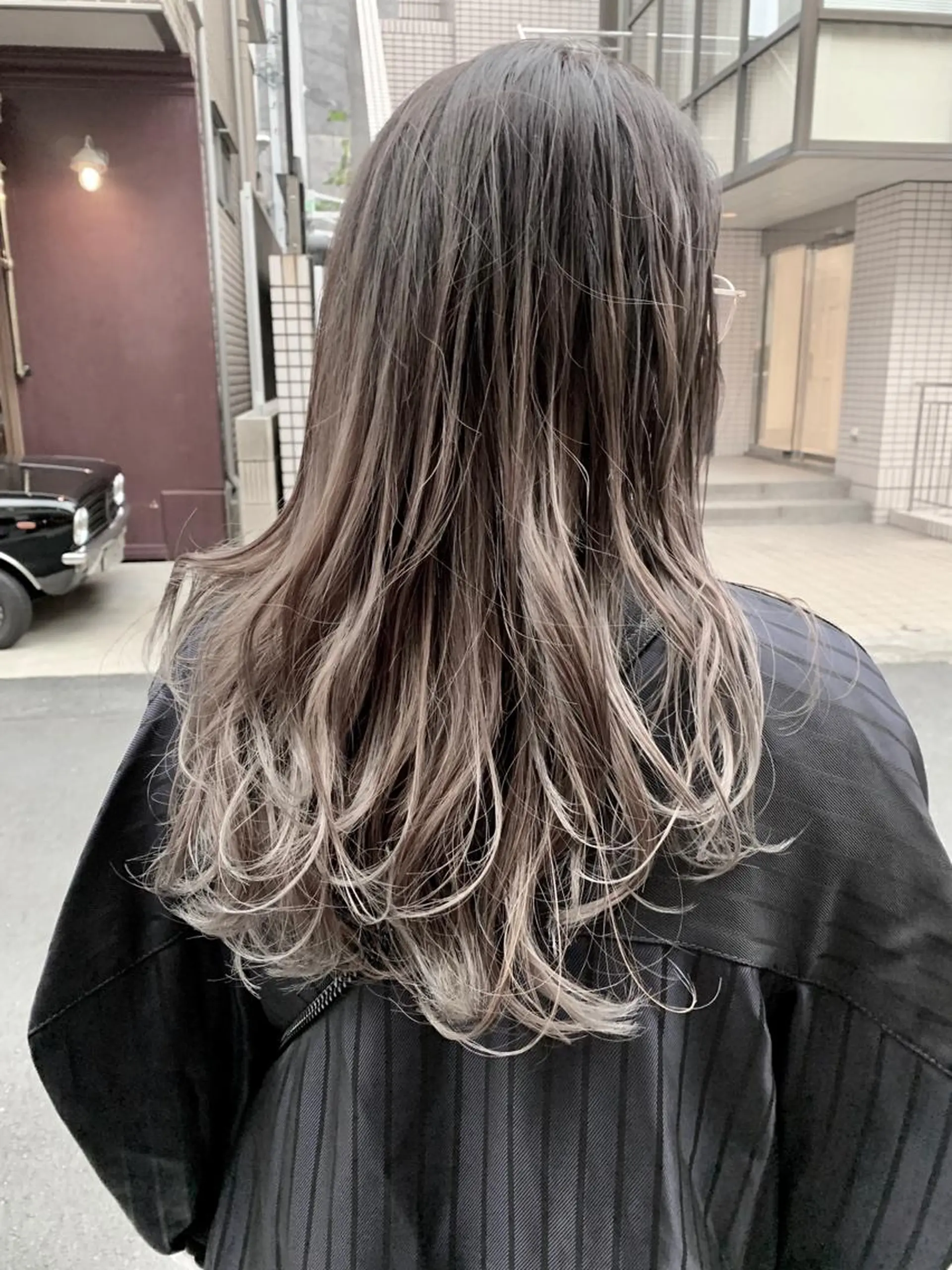 セミロング カラー ヘアアレンジ ミニボブ/ブリーチ 🌈MISATOのヘアスタイル