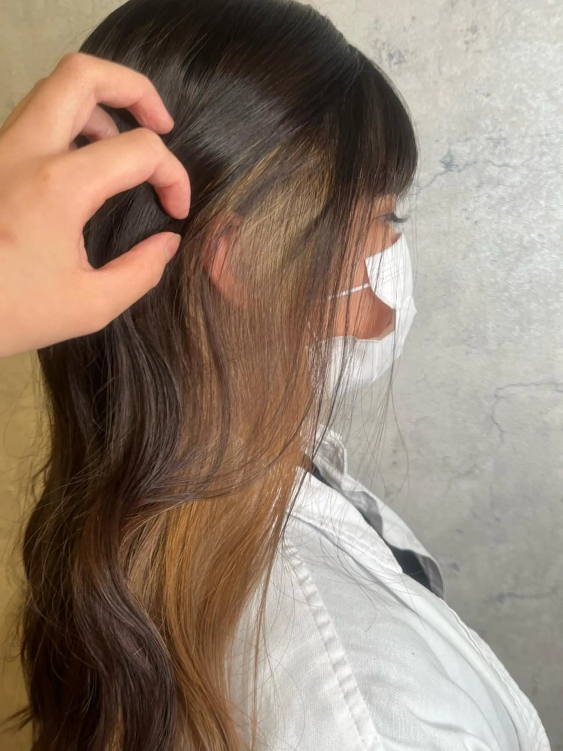 ロング レイヤーカット/ ハイトーン/ミノリのヘアスタイル