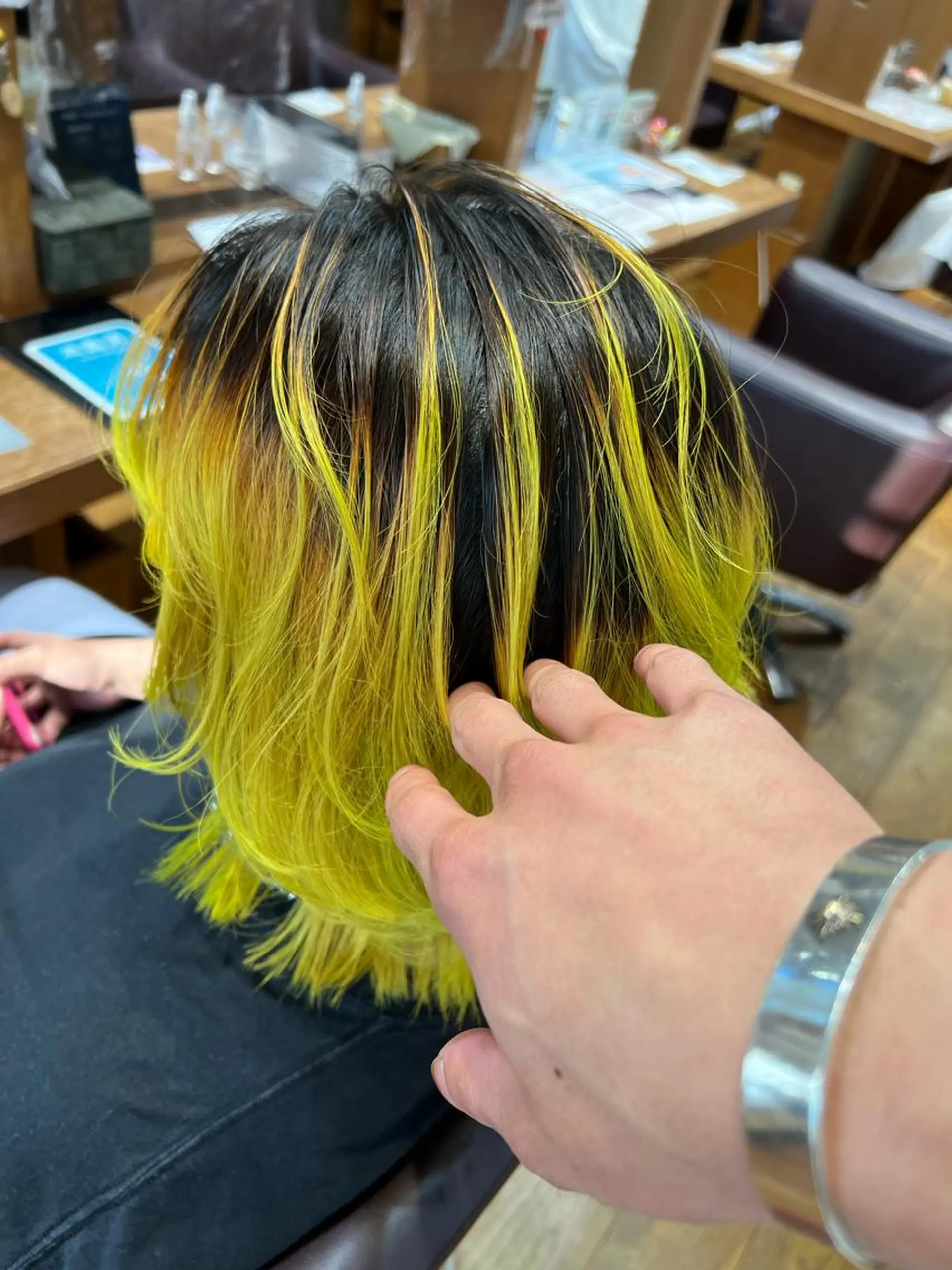 ミディアム カラー パーマ Artist 藤﨑紘成のヘアスタイル