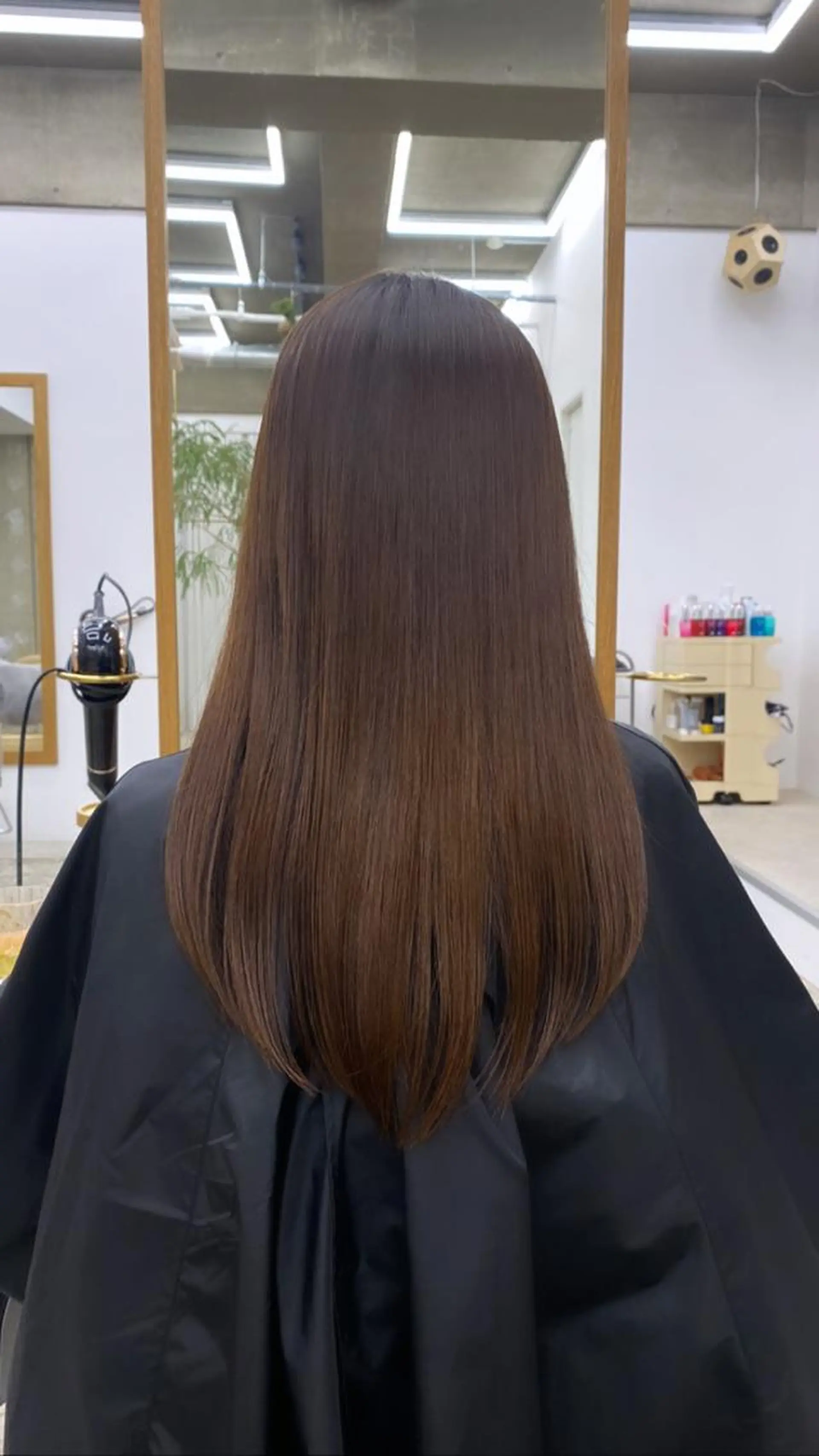 ロング パーマ ストレートパーマ KVELL ユナのヘアスタイル