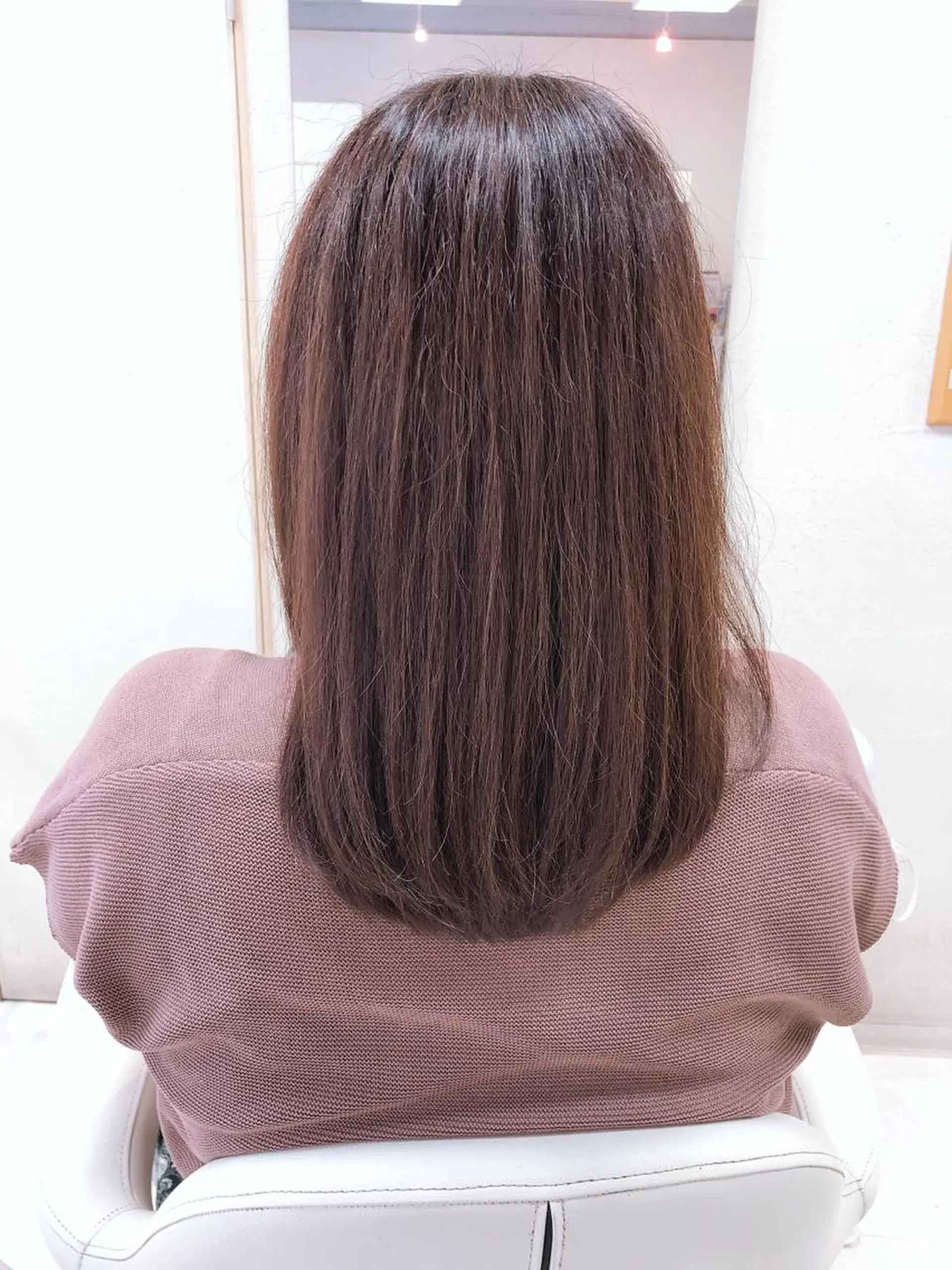 ミディアム 阿部 美咲のヘアスタイル