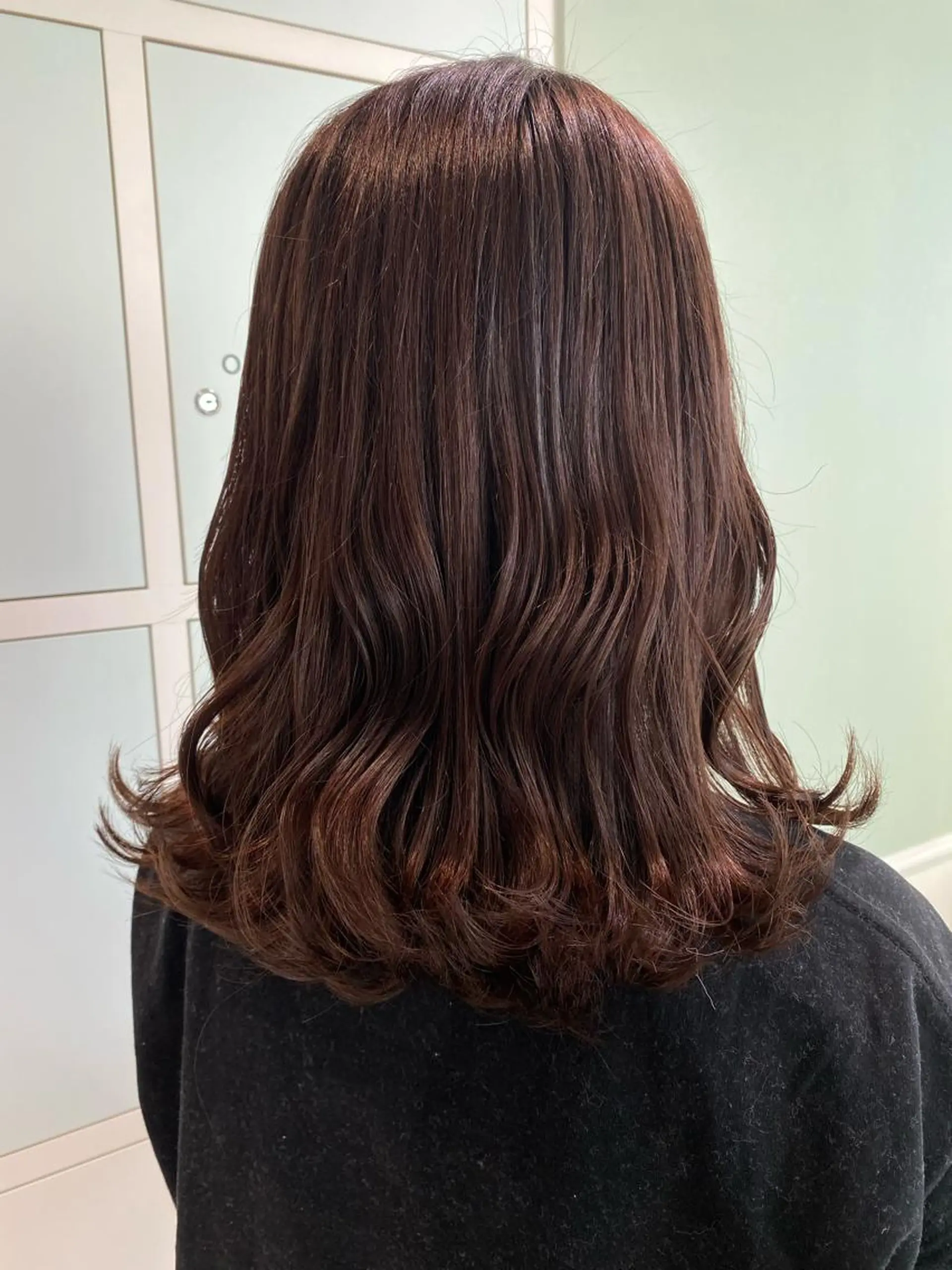 ミディアム ピンクブラウン 長井 麻帆のヘアスタイル
