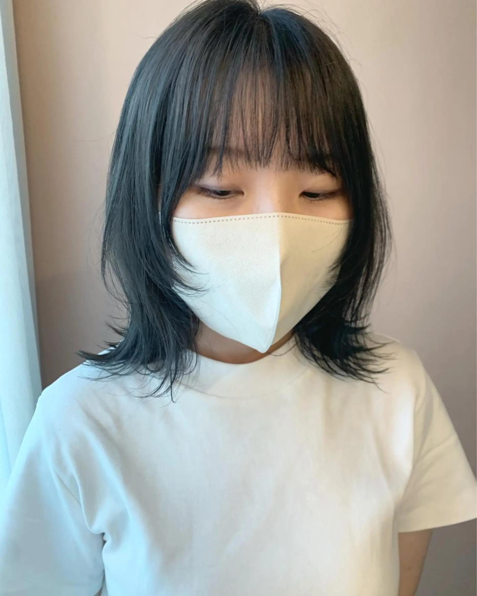 ミディアム カラー ブリーチ オリーブグレー カット ヘアカラー トリートメント ハブヘアー ハブヘアーのヘアスタイル