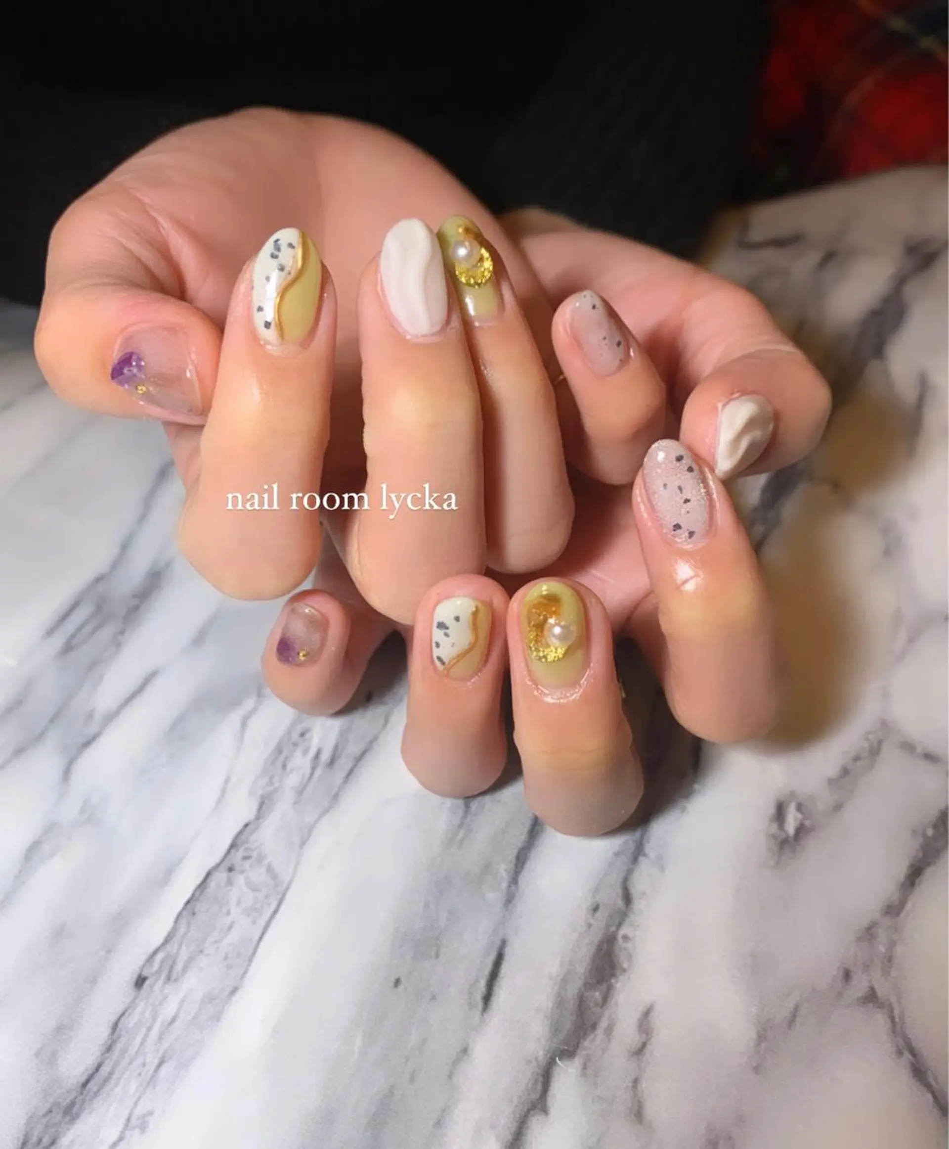 ネイル ﾈｲﾙﾙｰﾑﾘｯｶ 𝐦𝐚𝐲𝐮のネイルデザイン