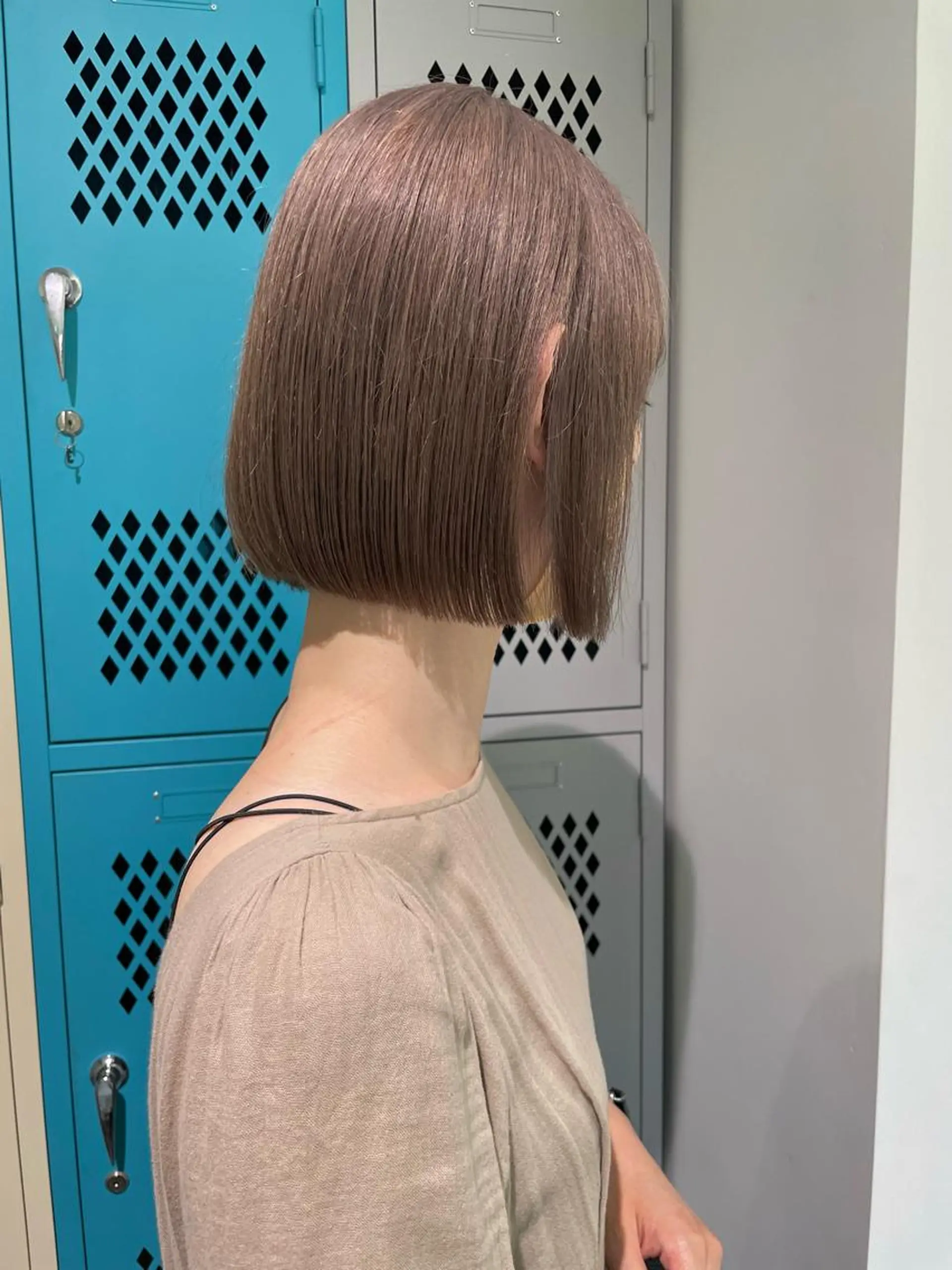 ミディアム カラー ダブルカラー グレージュ ヘアカラー トリートメント 佐伯 和佳のヘアスタイル