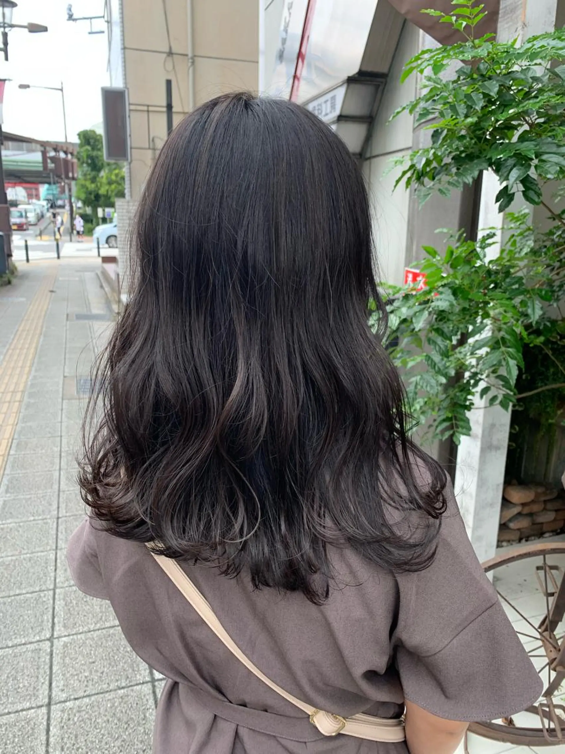 セミロング カラー カット ヘアカラー トリートメント 【完全個室】髪質改善 暖色カラー/山崎唯奈のヘアスタイル