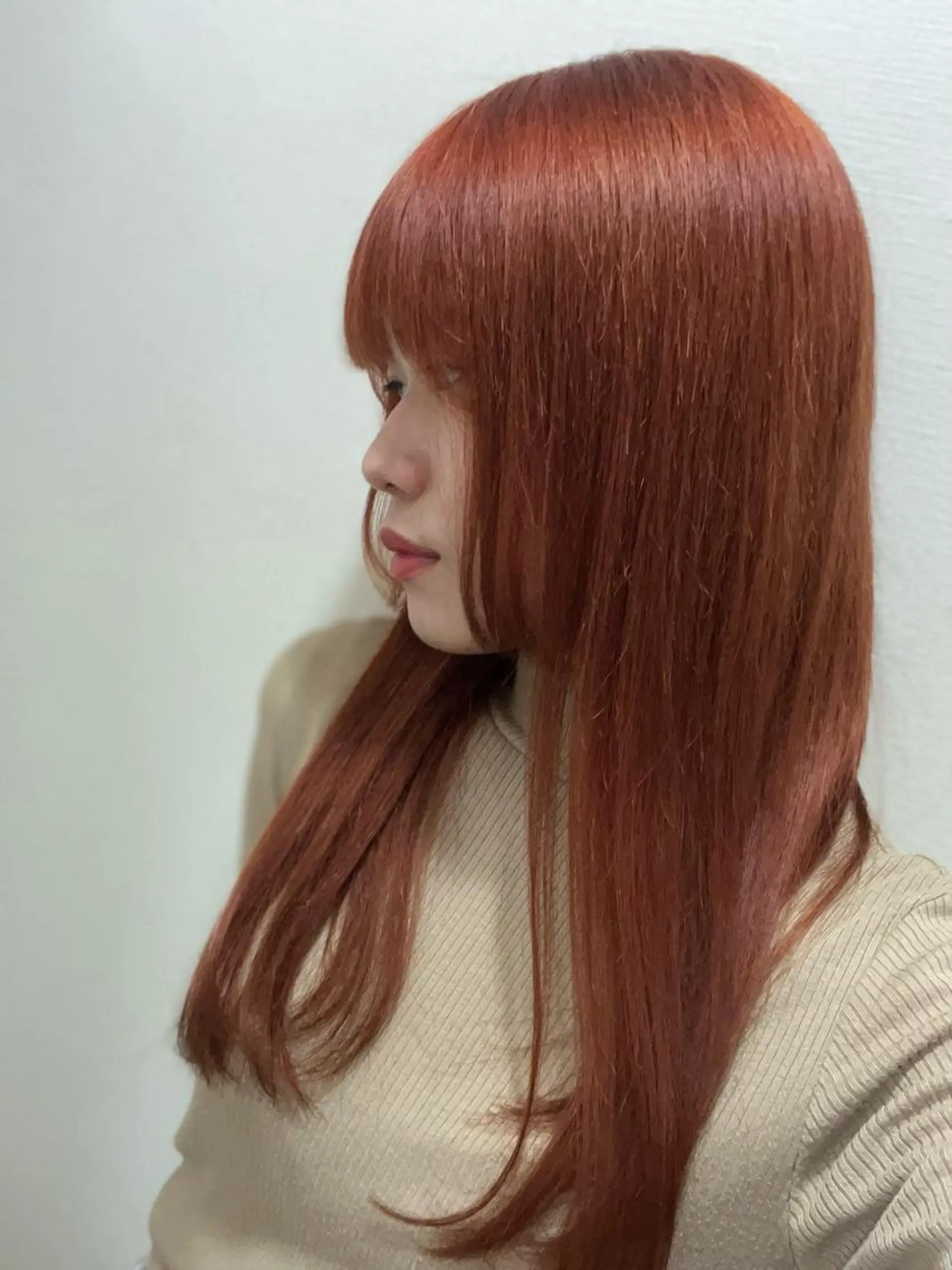セミロング カラー オレンジ カット ヘアカラー 大泉学園 CHISATO🐥のヘアスタイル