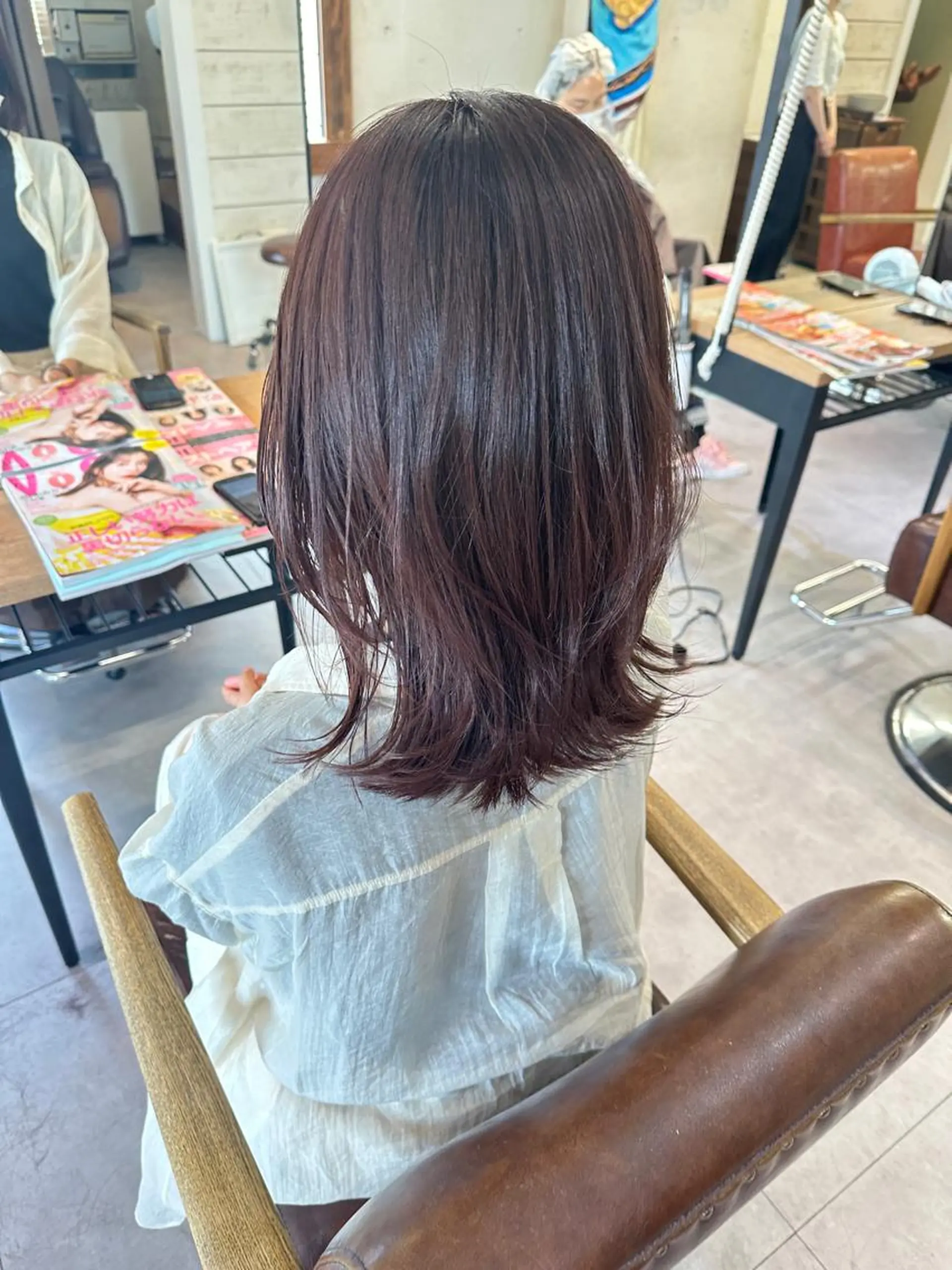 ミディアム カラー ベージュカラー ブリーチ ブラウンカラー ラベンダーカラー ブリーチなしカラー カット ヘアカラー トリートメント 韓国ヘア🇰🇷🎀 YURIAのヘアスタイル