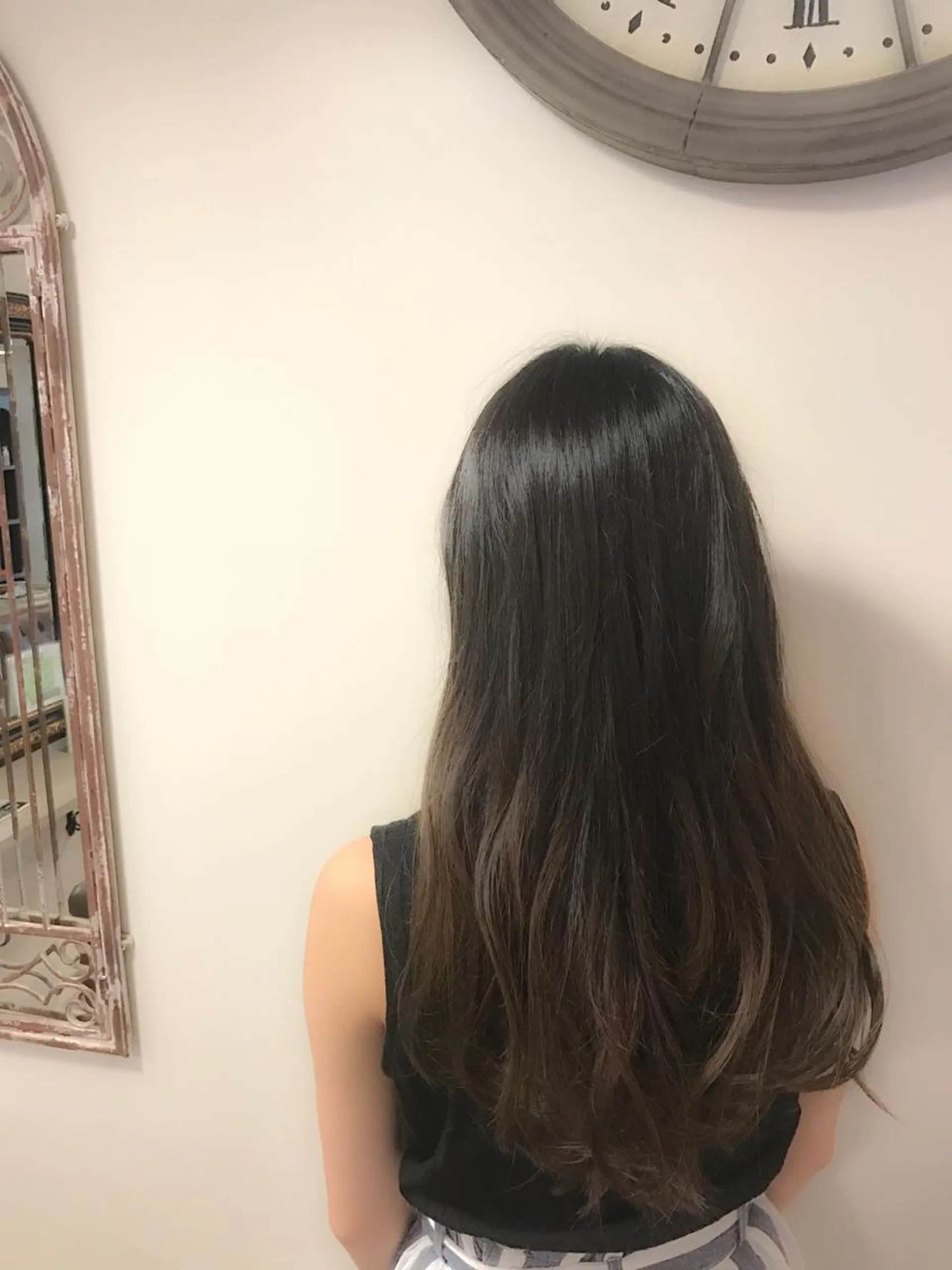 セミロング カラー 【天満1艶髪】潤艶/ 髪質改善🌹釣本竜哉のヘアスタイル