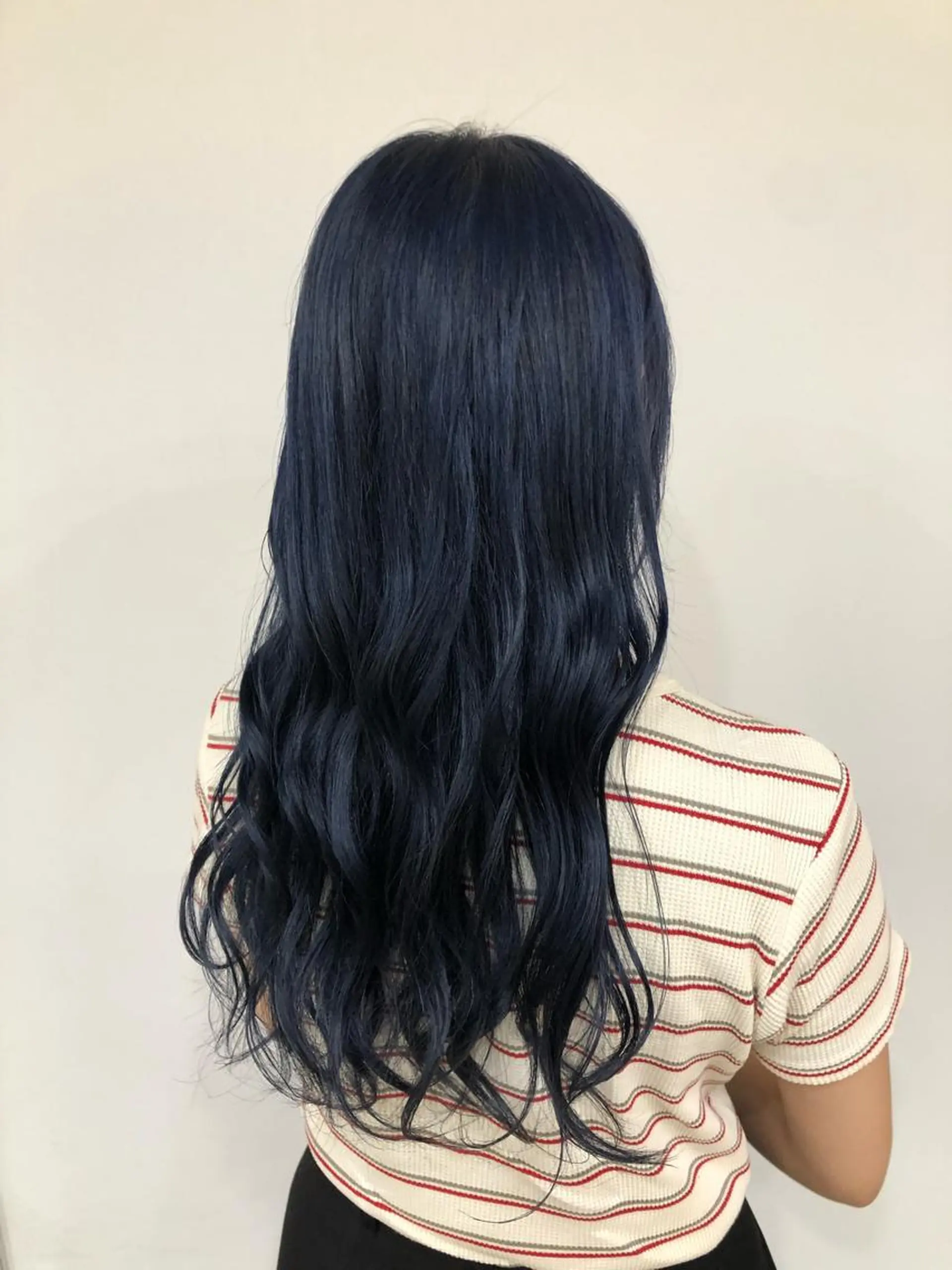 カラー ネイビーカラー 縮毛矯正 杉林 莉沙のヘアスタイル