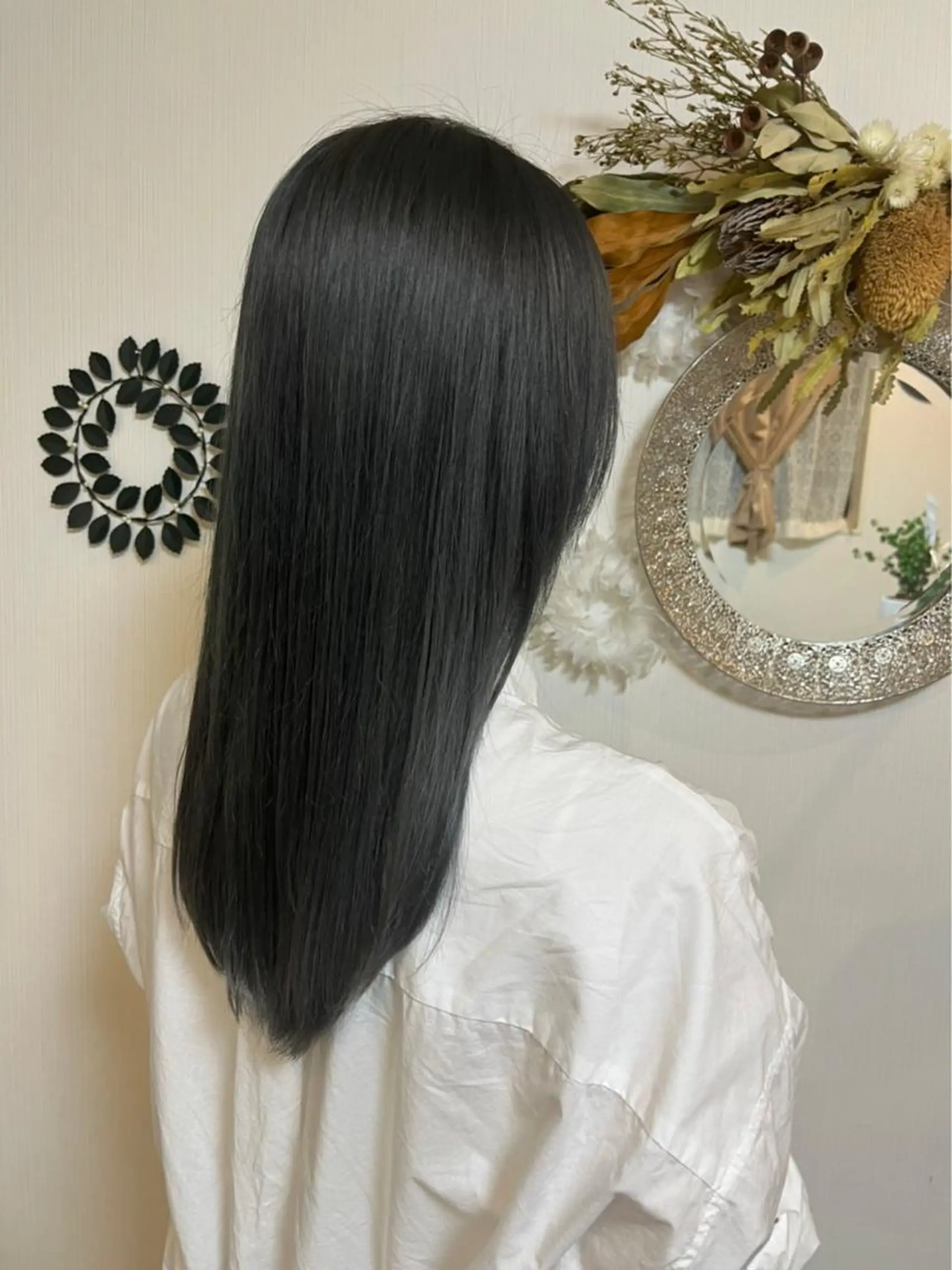 カラー ゆうこ 🩷🩶のヘアスタイル