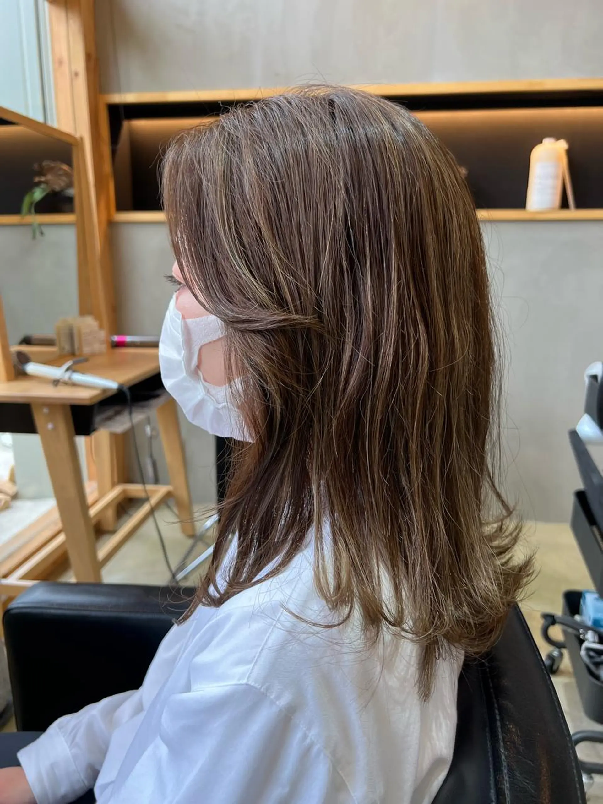 ミディアム カラー ミディアムパーマ ハイライトカラー イルミナカラー ボブ ハイライト カット ヘアカラー トリートメント シンヤヘアーズ 泉大津本店のヘアスタイル