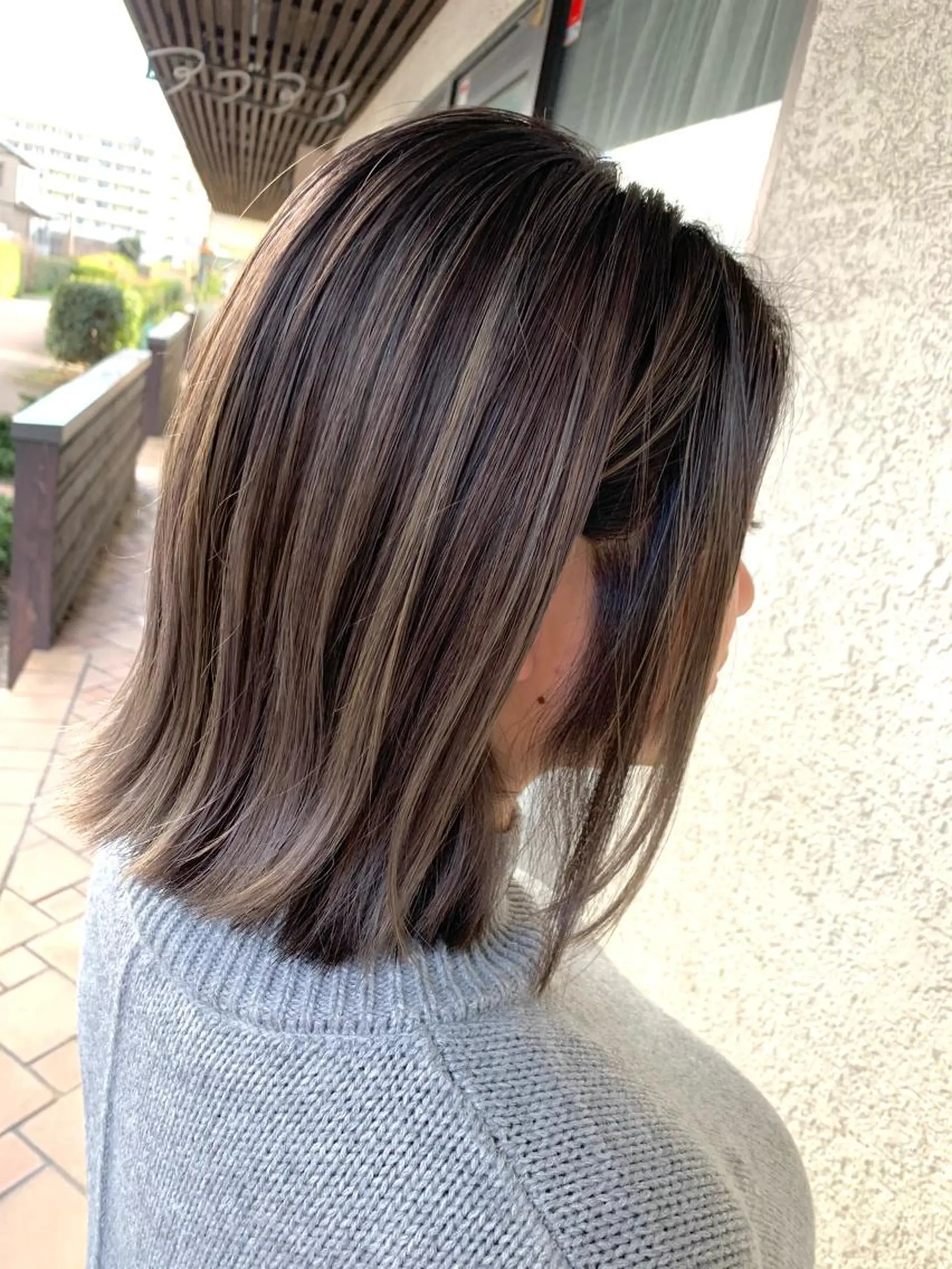 ミディアム 艶髪・酸性ストレート フリツのヘアスタイル