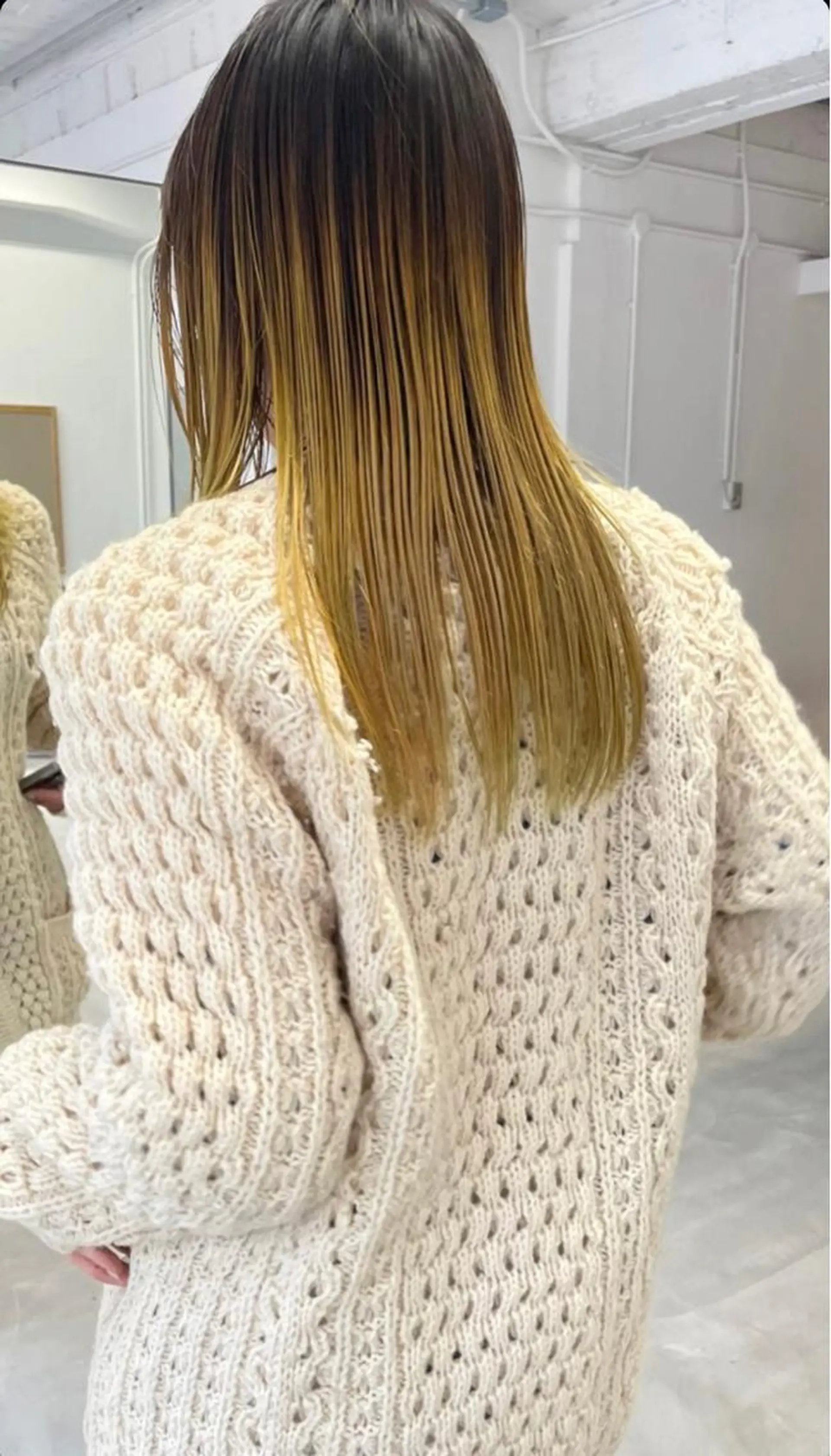 ロング カラー 岡田 祐樹のヘアスタイル