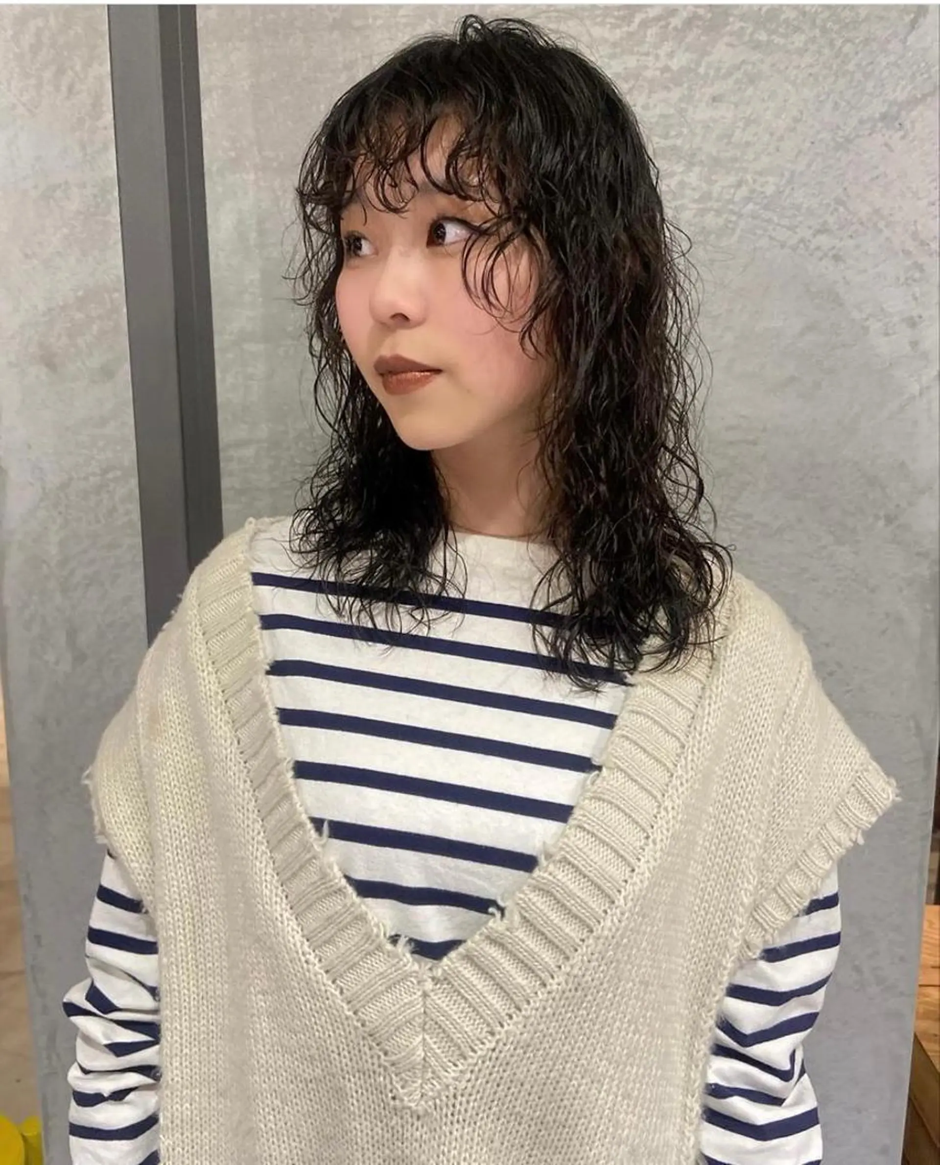 セミロング パーマ セミロングパーマ ウルフカット 松村 澪里のヘアスタイル