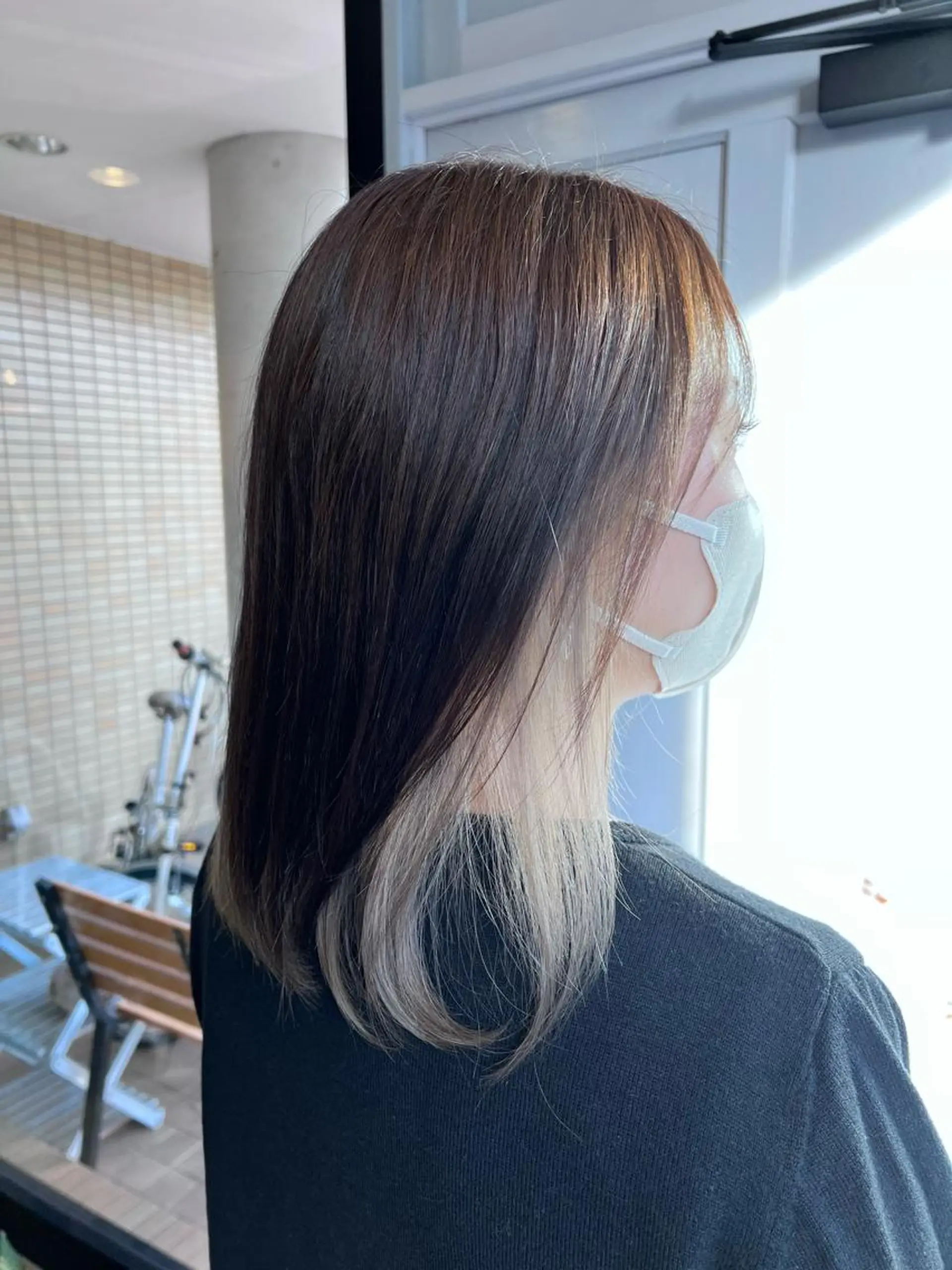 ロング カラー ベージュカラー ブリーチ ホワイトベージュ ヘアカラー トリートメント ツキダテ ユイのヘアスタイル