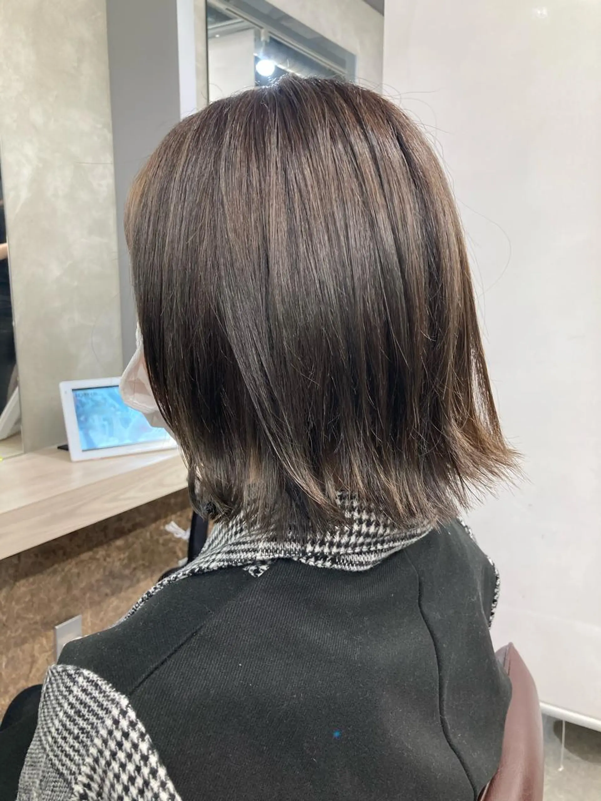 ショート カラー イルミナカラー ヘアカラー ブリーチ&似合せボブ 田中寛十のヘアスタイル