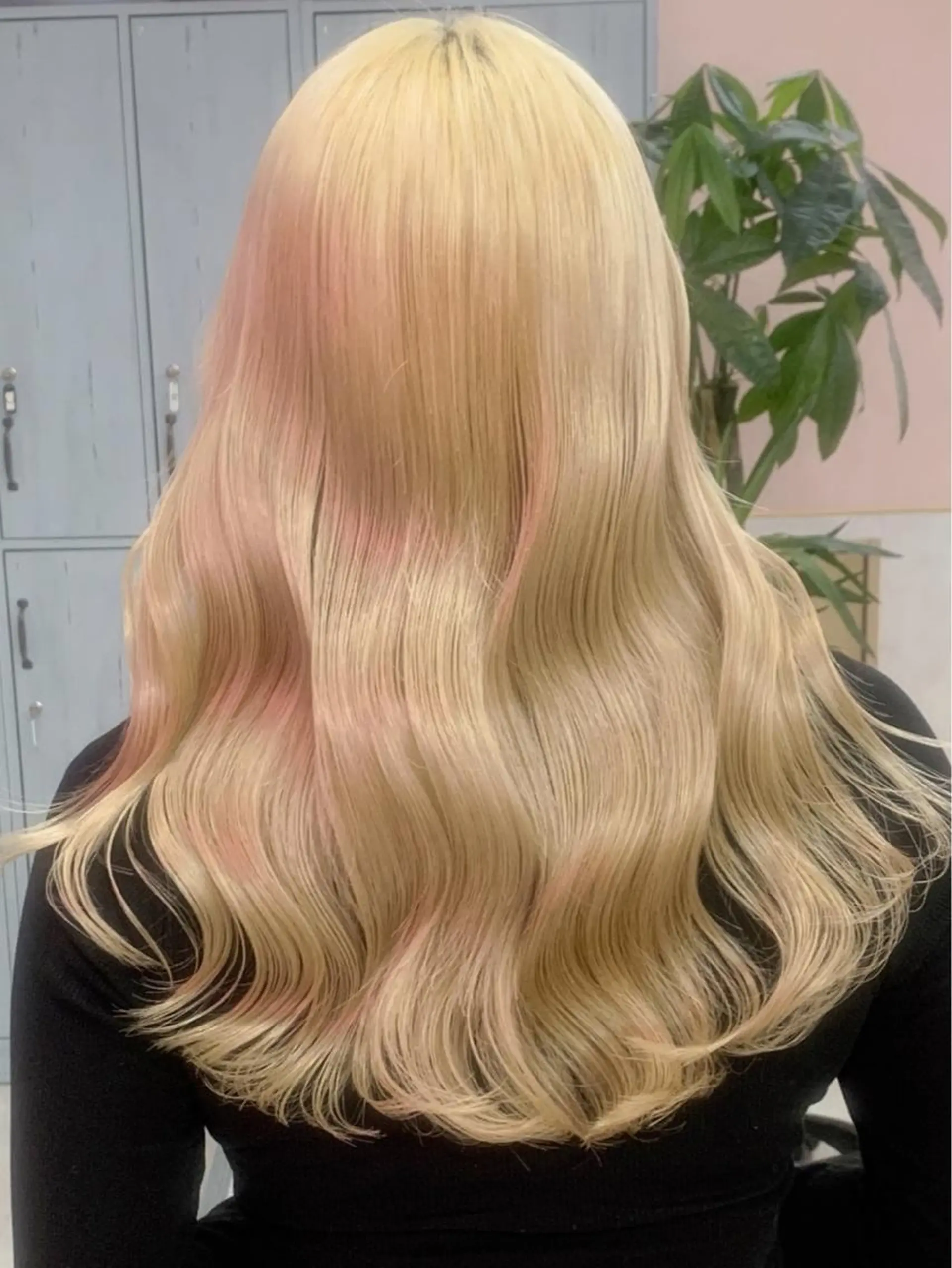 ロング アッシュ アッシュグレー アッシュグレージュ ミストバング ピンクブラウン ヘアカラー トリートメント ハイトーン髪質改善 🎀🐰堀川智史🎀のヘアスタイル