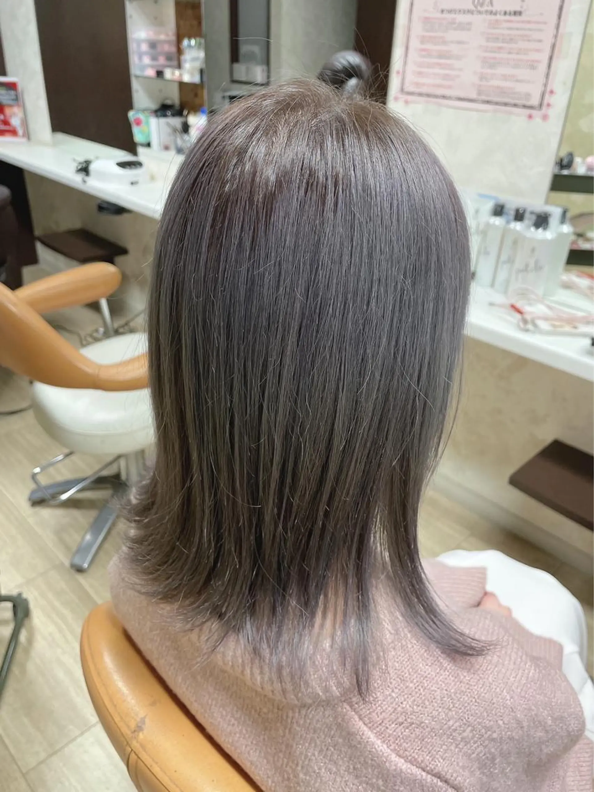 ミディアム カラー ヘアカラー 徳留 もも花のヘアスタイル