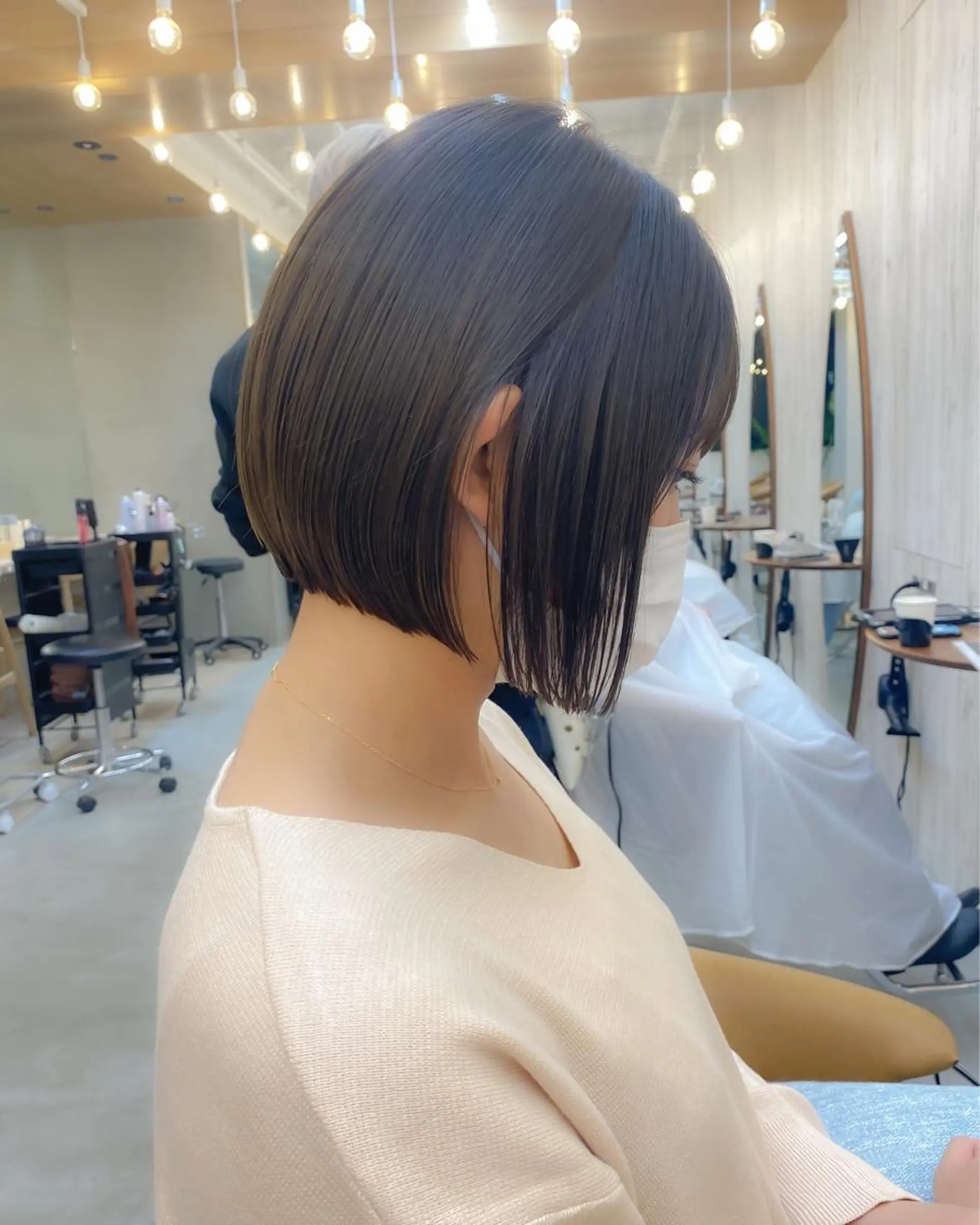 ショート ボブ カット ヘアカラー トリートメント ♥️ボブ韓国風ヘア ♥️久保田夢美のヘアスタイル