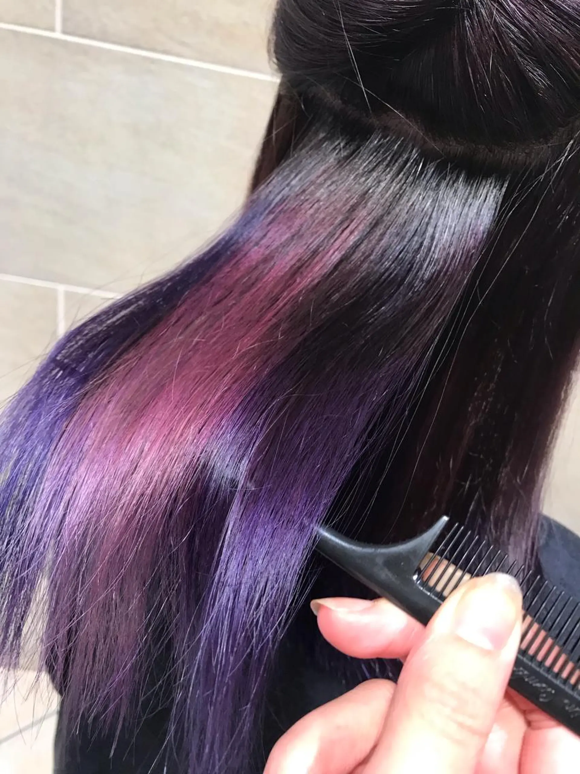ミディアム カラー インナーカラー ピンクカラー 宮原 佳苗のヘアスタイル