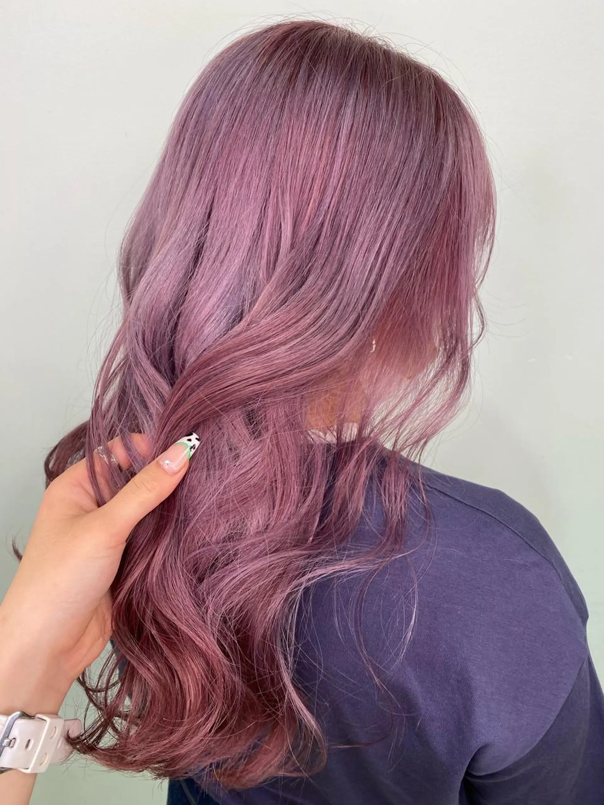 ロング カラー ヘアアレンジ ネイル マツエク・マツパ ブロンド ピンクカラー カラーマツエク ピンク 赤色 💠AYANE /吉祥寺💠のマツエク・マツパデザイン