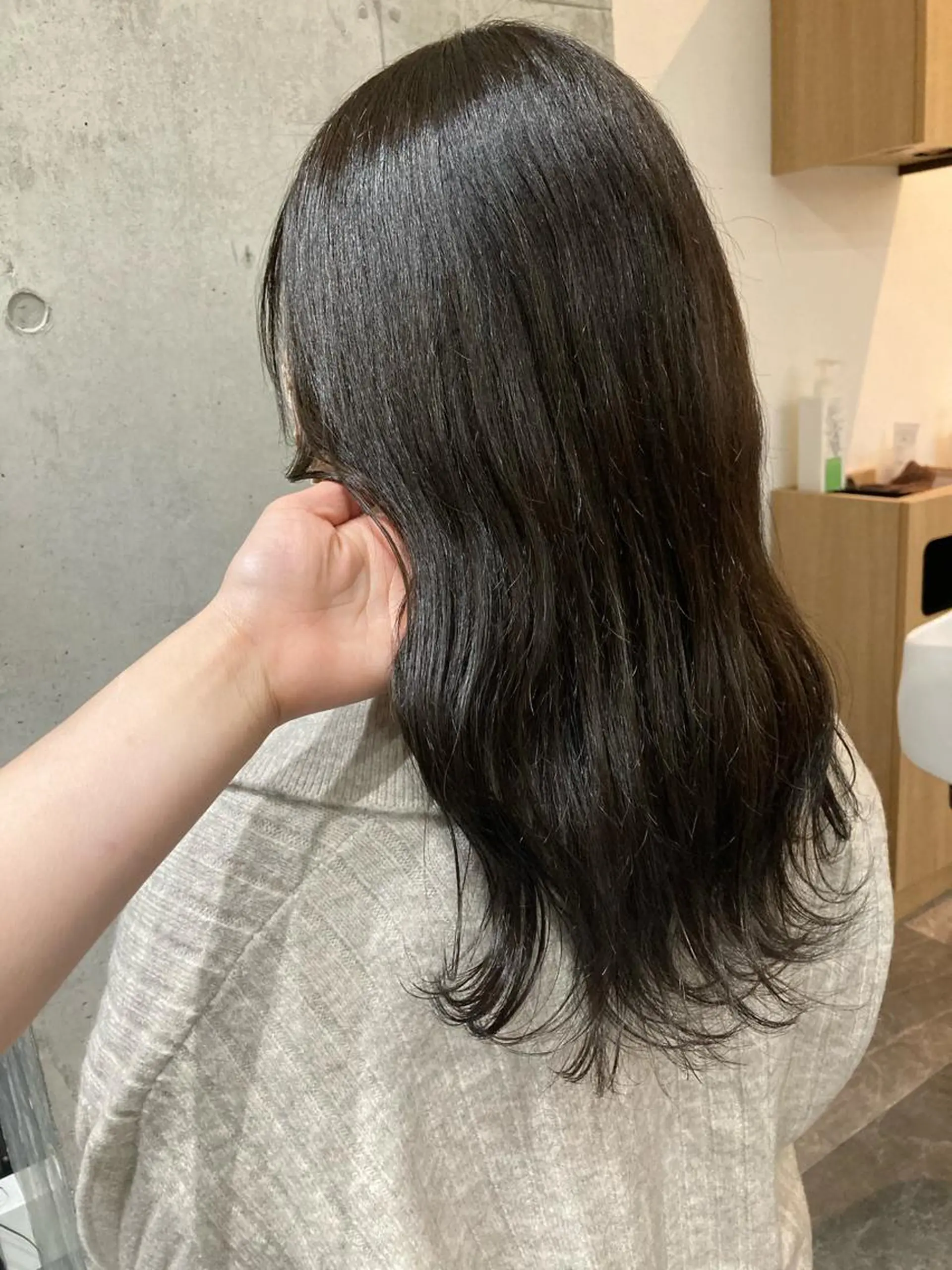 セミロング ヘアカラー トリートメント ✨色持ちの良い艶 カラー✨蟹江真世のヘアスタイル
