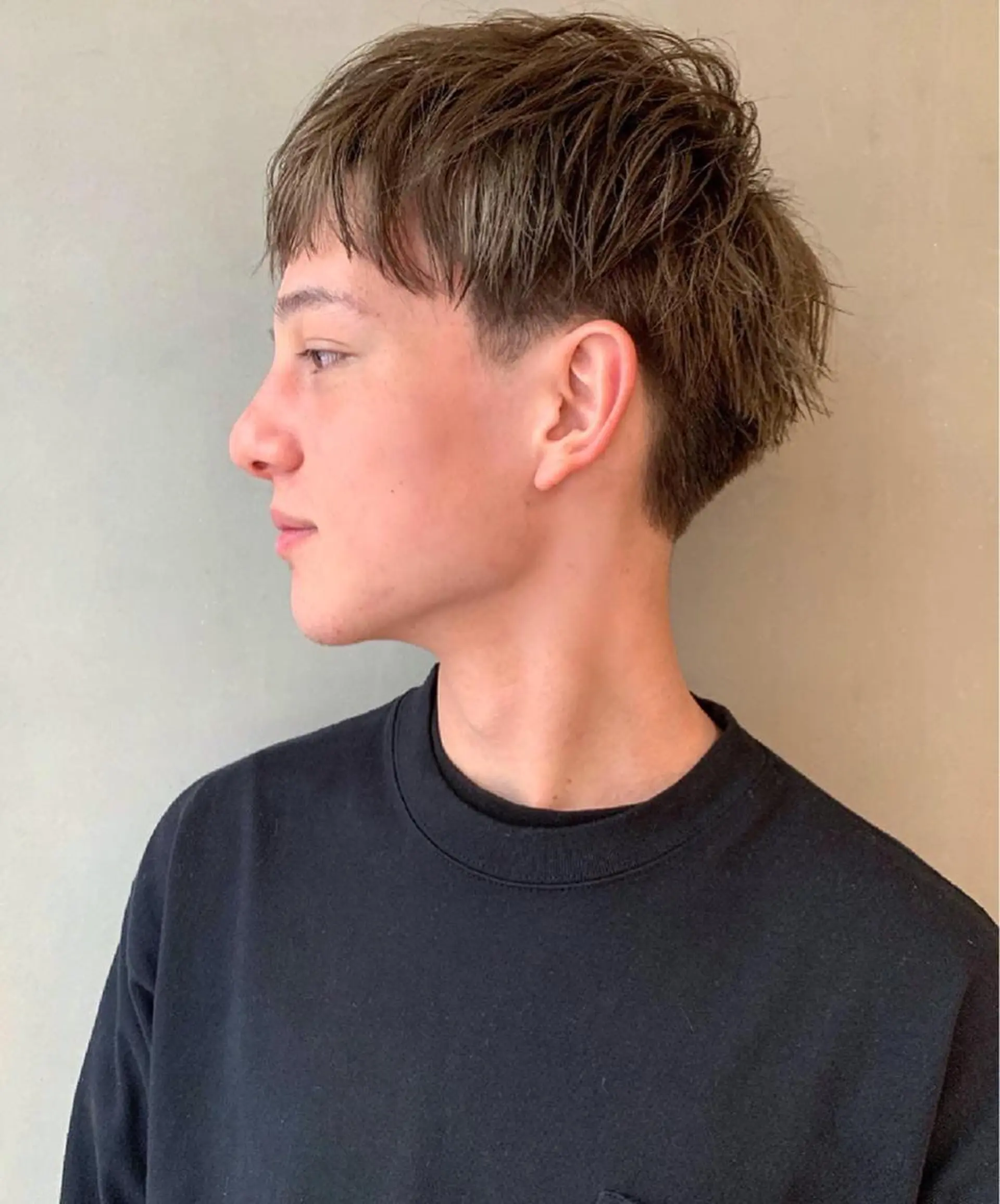 ショート カラー メンズ アディクシーカラー ダブルカラー グレージュ カット ヘアカラー トリートメント ウルフレイヤーカット /チヒロのヘアスタイル