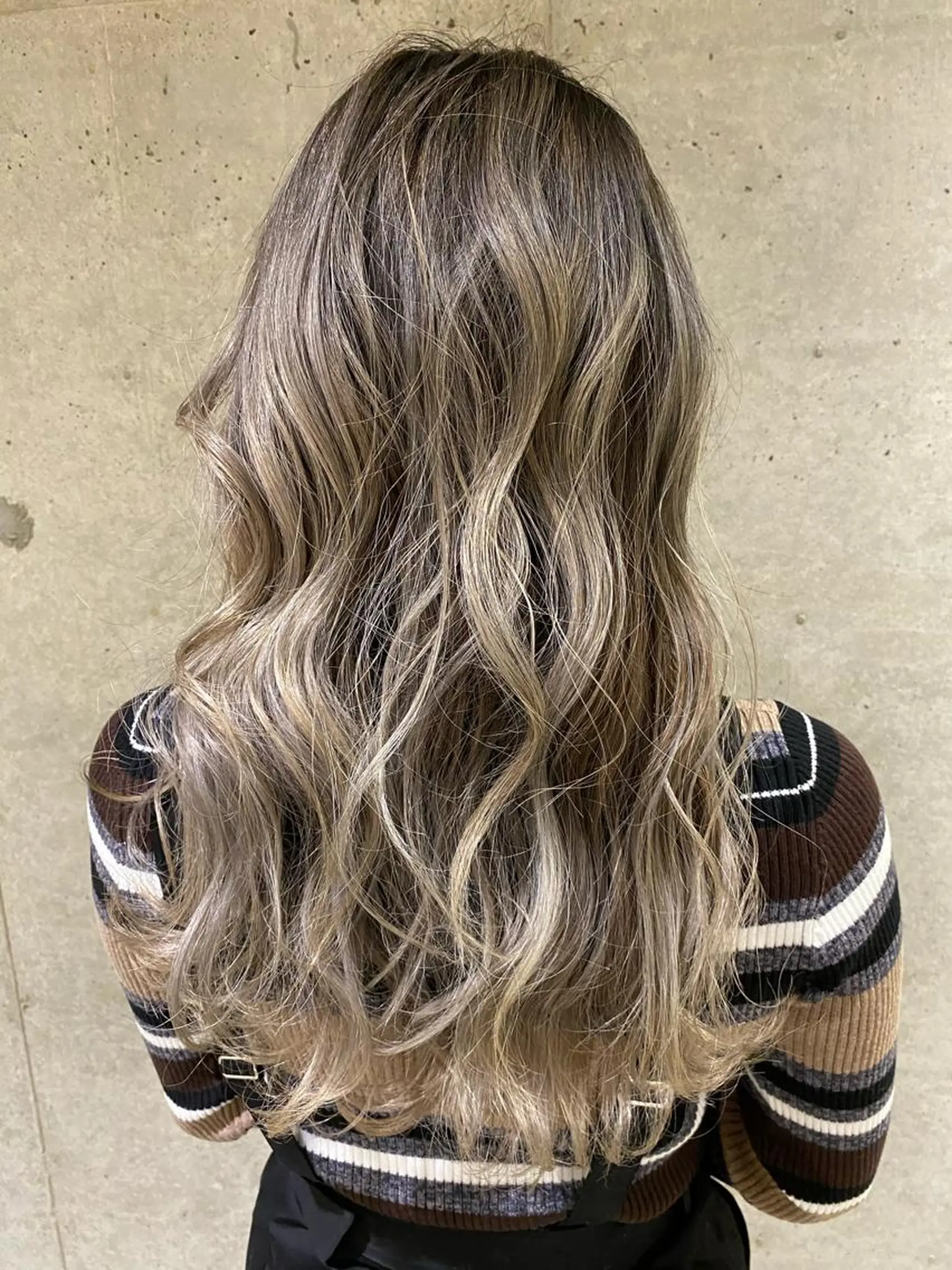 ロング カラー ヘアカラー LA KING GINZA TOKYO所属・🧡ショートの達人 🧡SHOのヘアスタイル