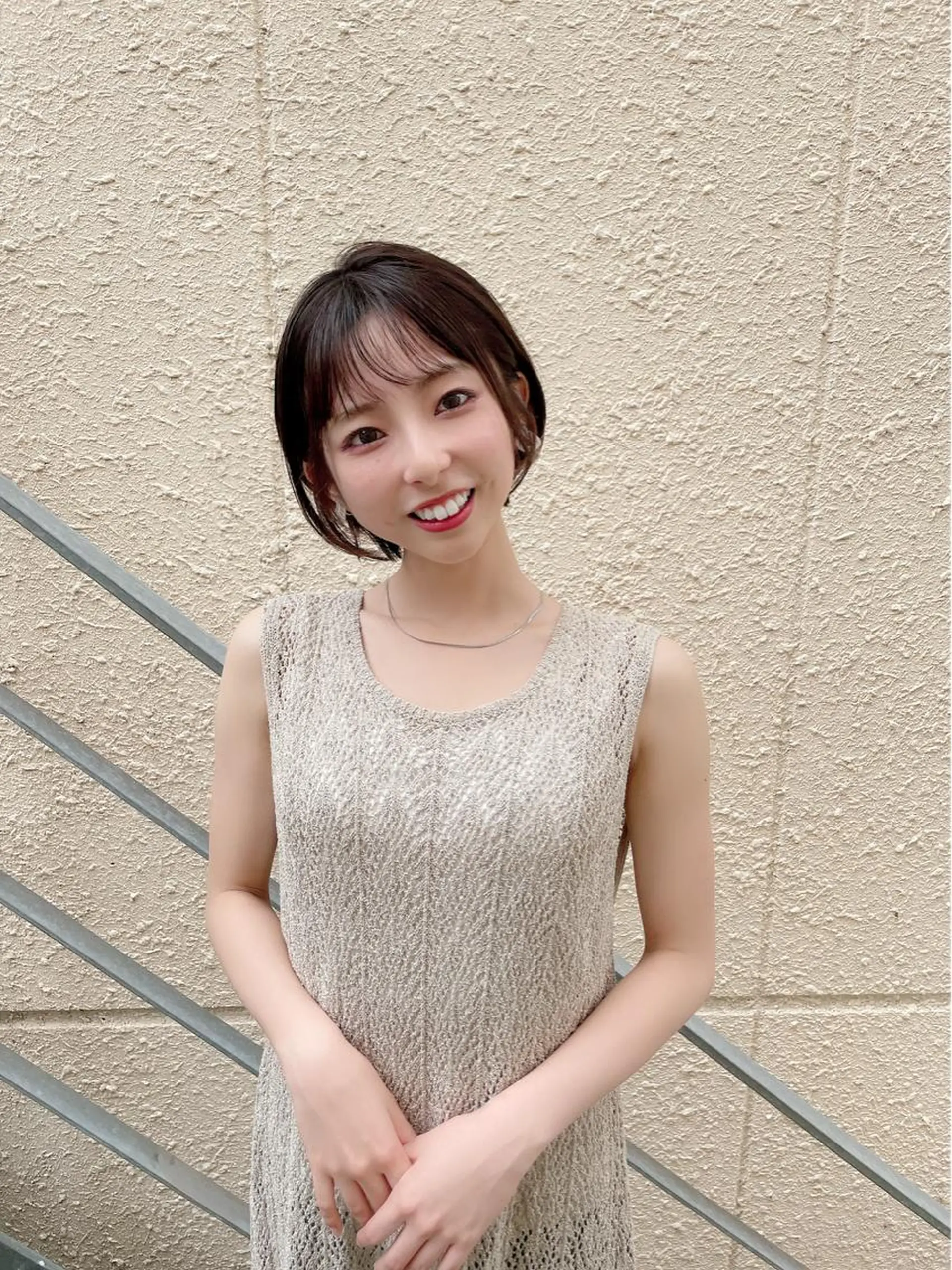 ミディアム ボブ 髪質改善 韓国風ヘア シースルーバング 小顔カット カット ヘアカラー トリートメント 🌹ハッシュカット、 レイヤー韓国ヘア🌹のヘアスタイル