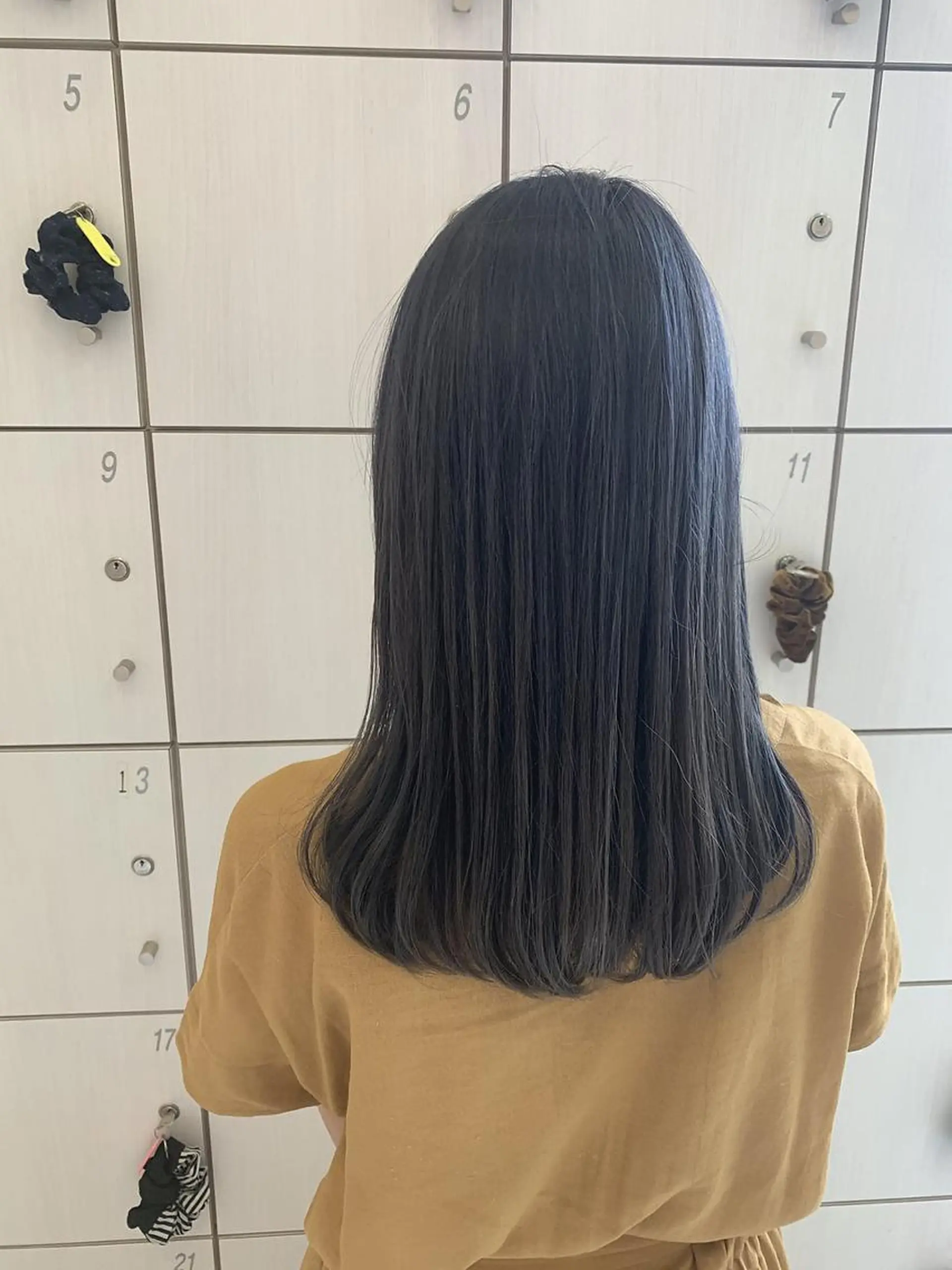 カラー SALOWIN栄 高須大貴のヘアスタイル