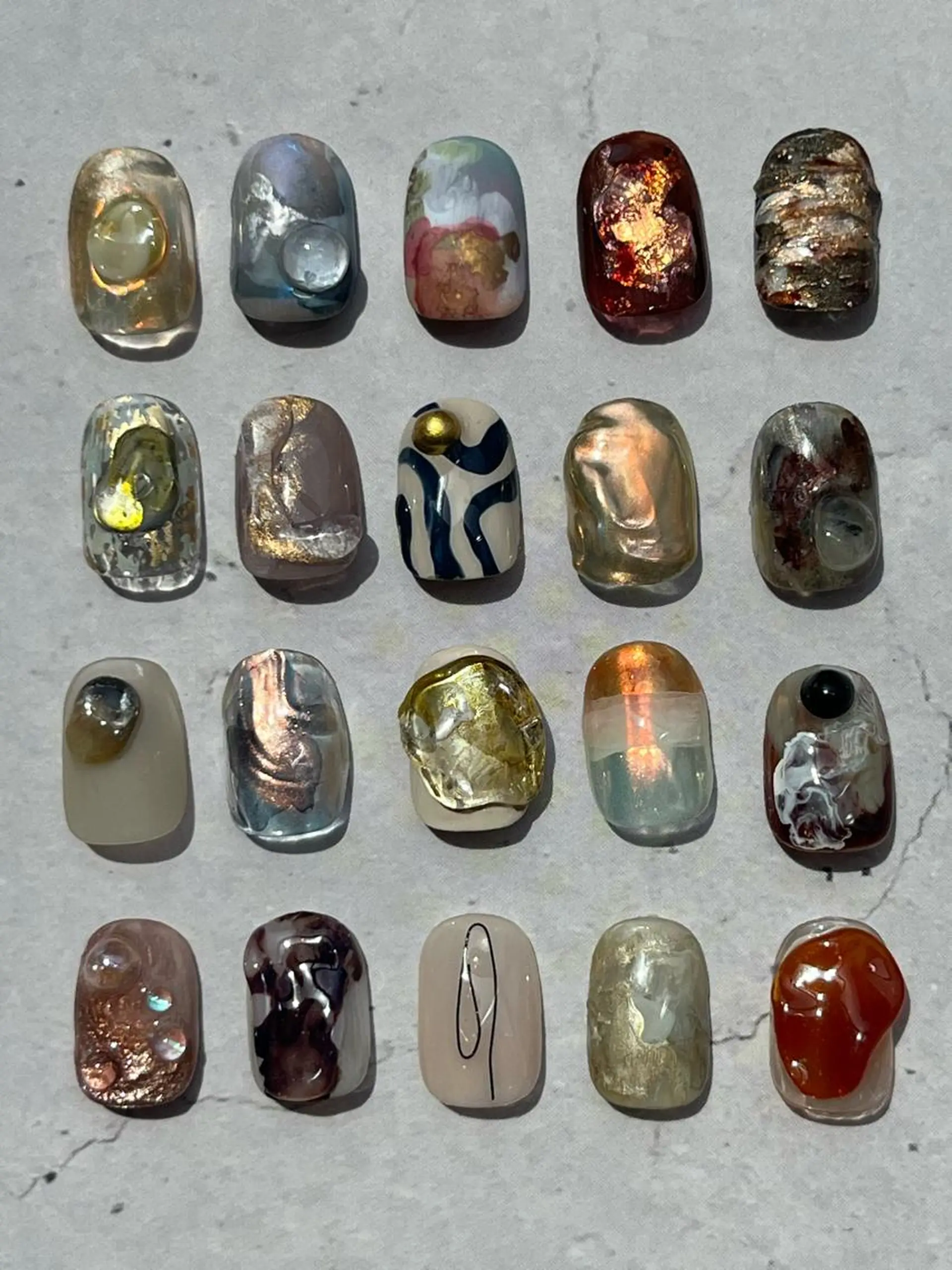 ネイル LETTER_& SAKIのネイルデザイン