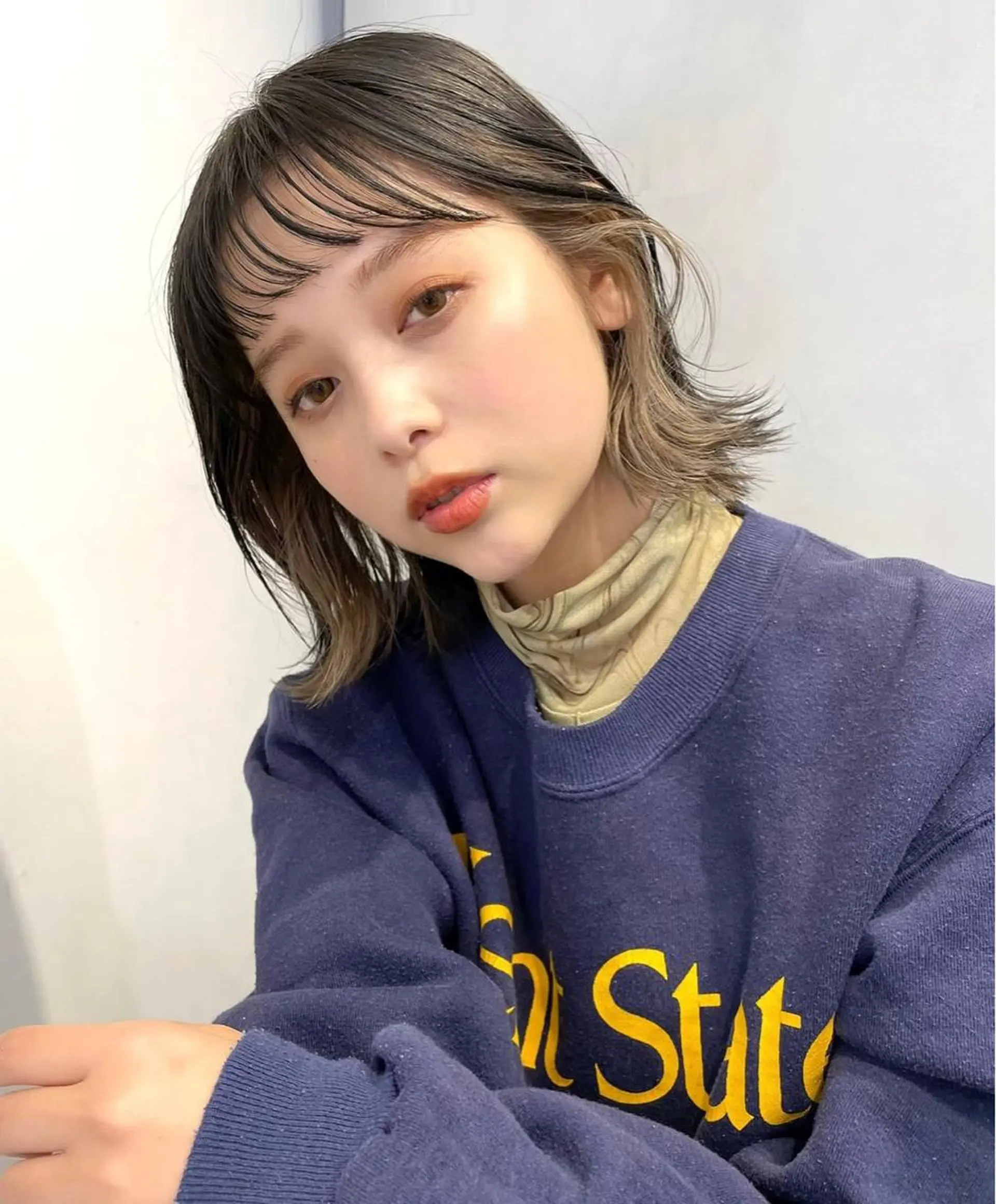 ミディアム 伊藤 まみのヘアスタイル