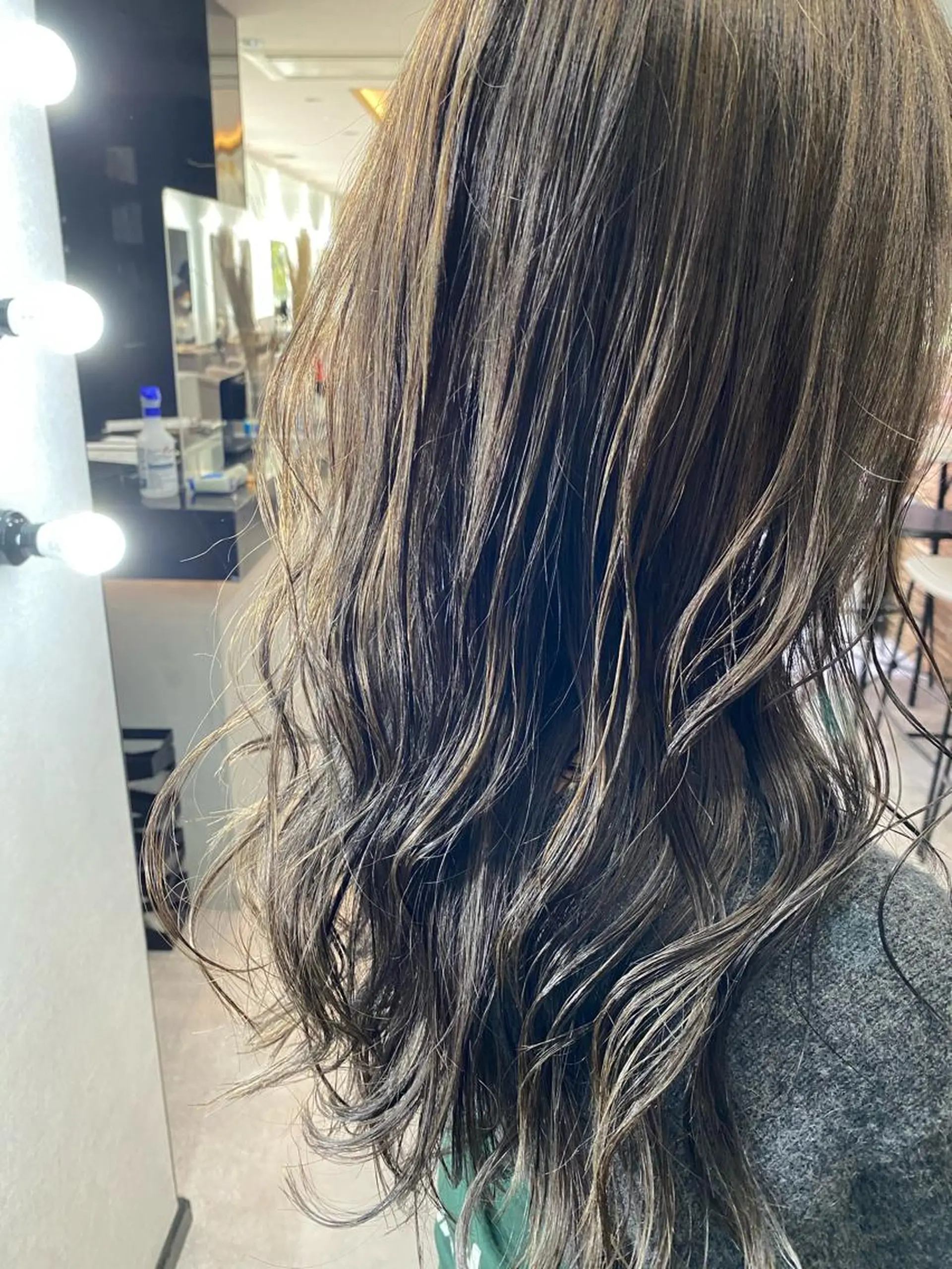 ロング カラー 透明感カラー ハイライトカラー ハイライト 🍀小川大輔🍀 ボブ/ブリーチ🥇のヘアスタイル