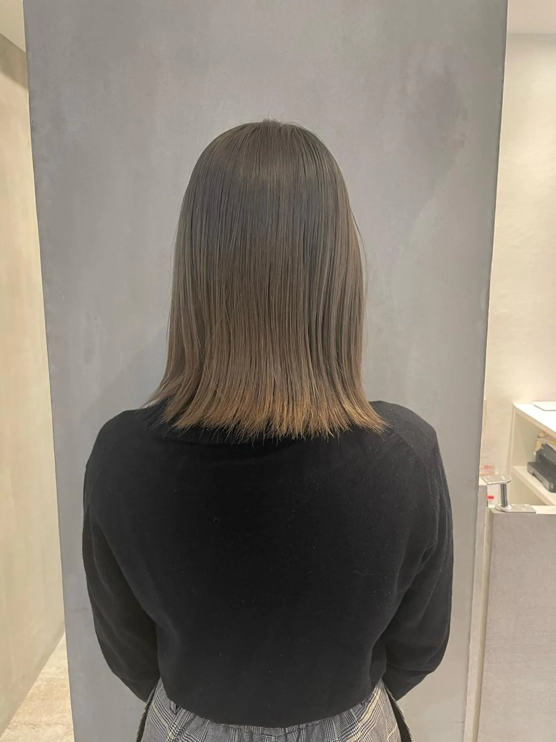 ミディアム 複雑履歴に対応ブリー チ無しダブルカラーのヘアスタイル