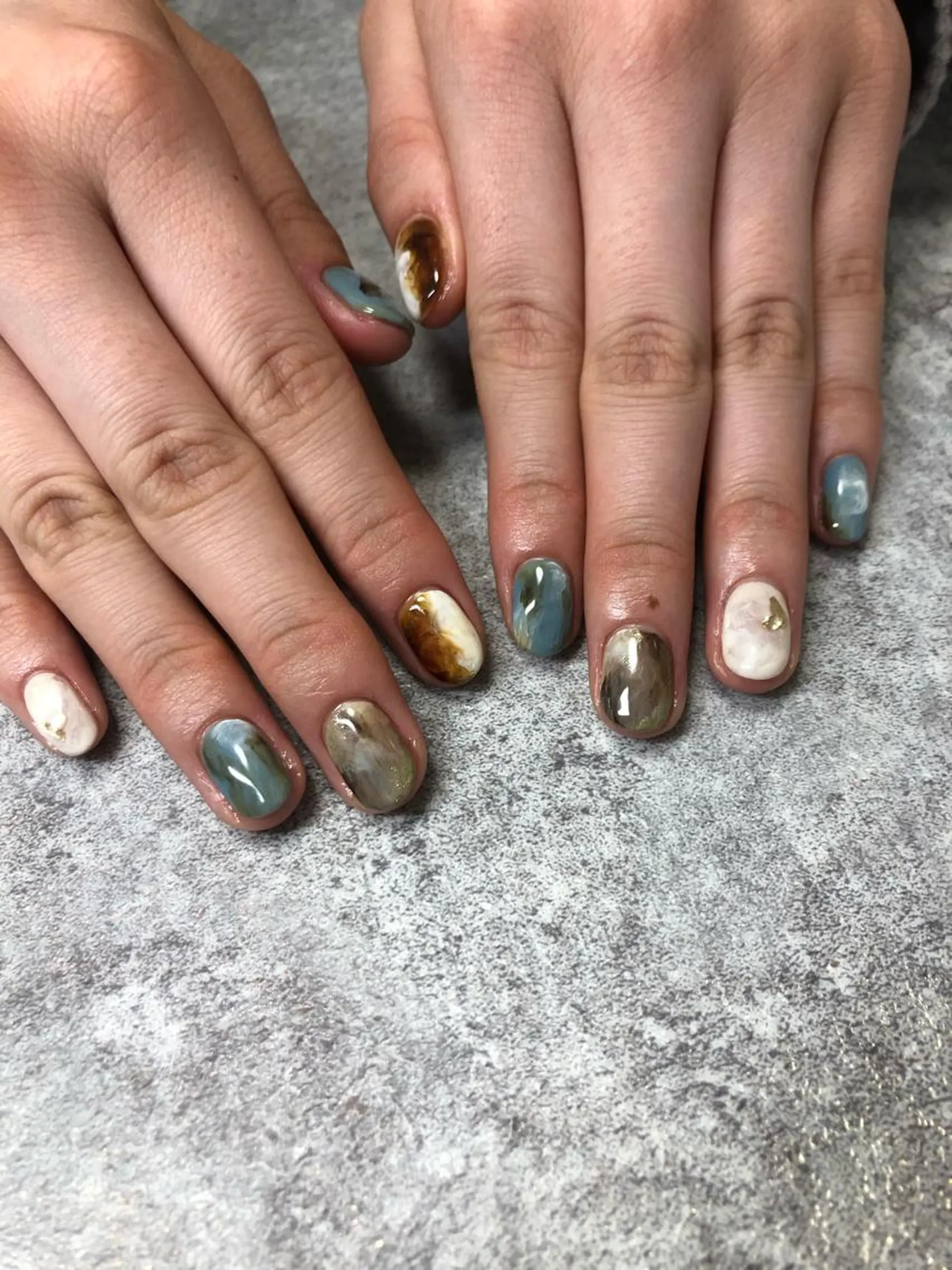 ネイル ハンドネイル 【LINON】 airiのネイルデザイン