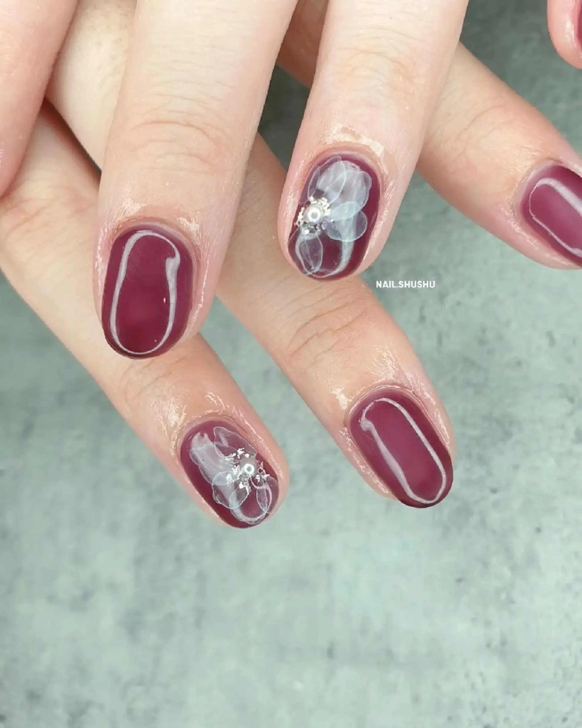 ネイル シンプルネイル 3dパーツ/流行り 👧shushu❤️のネイルデザイン