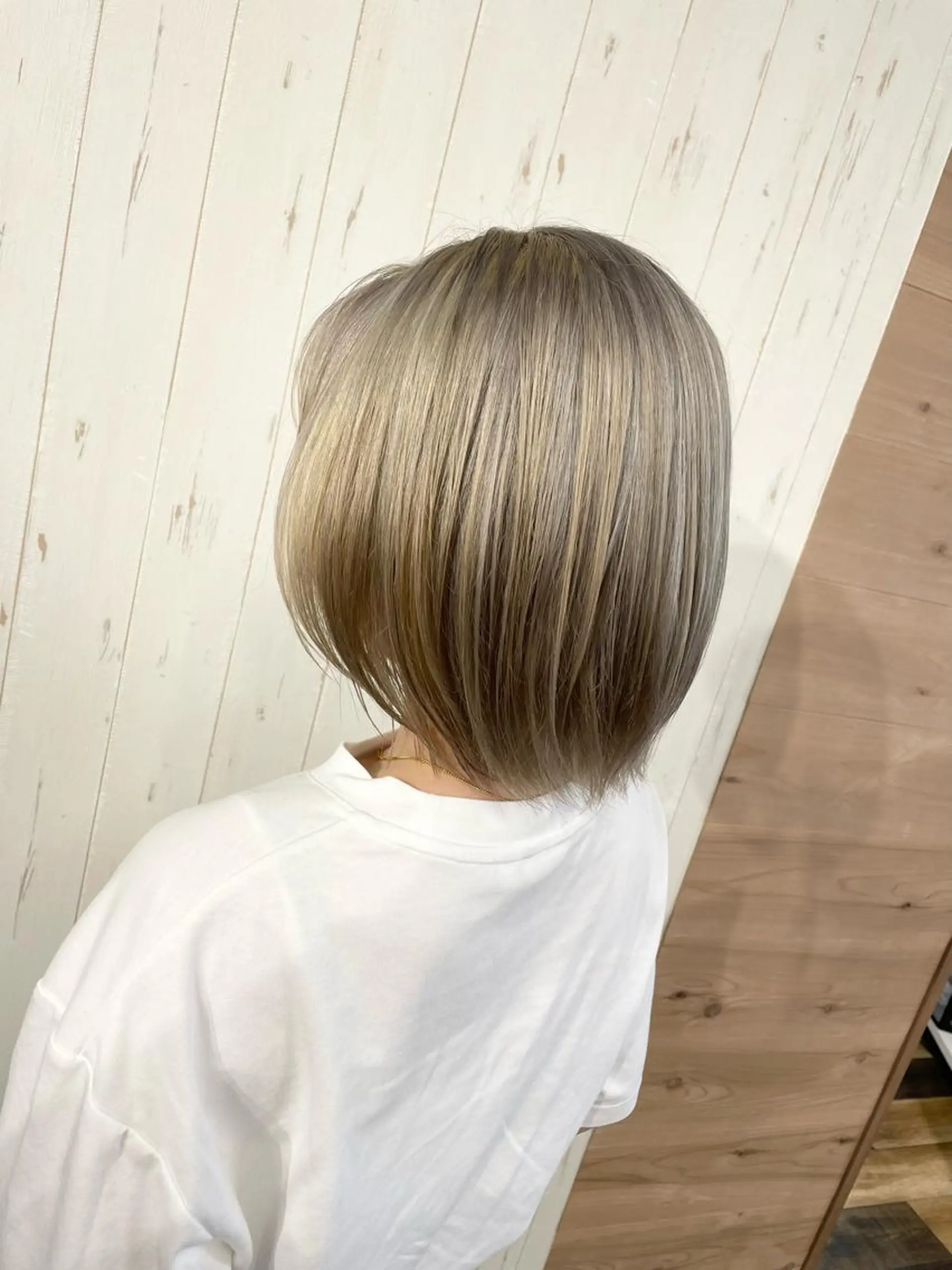 ミディアム 外国人風カラー ハイライト 韓国風ヘア レイヤーカット カット ヘアカラー AN'TIA小作代表 ⭐︎kazuma⭐︎のヘアスタイル