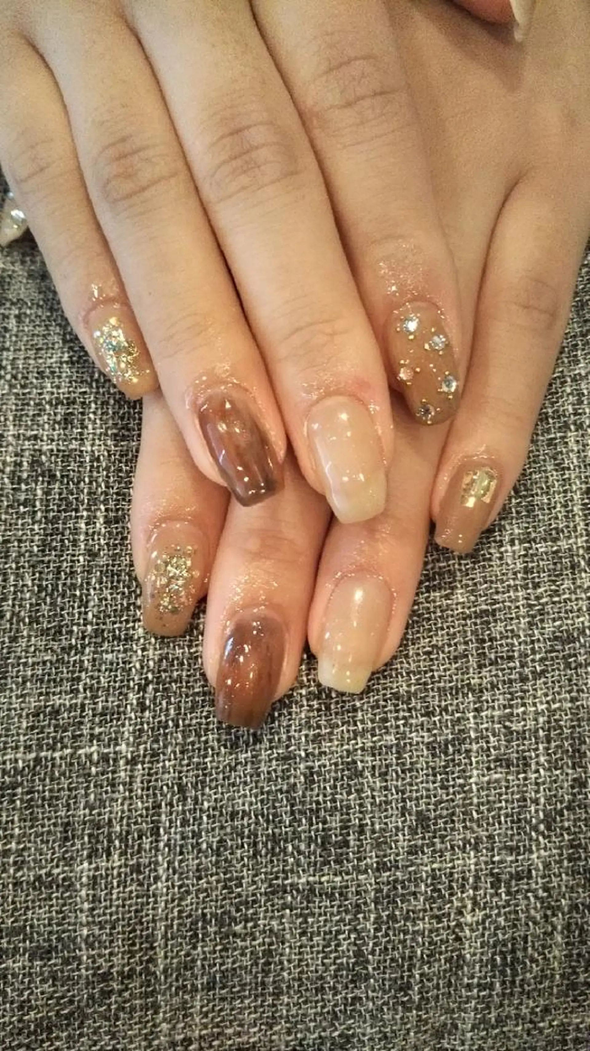 ネイル ブラウン ニュアンスネイル ハンドネイル private salon mieのネイルデザイン