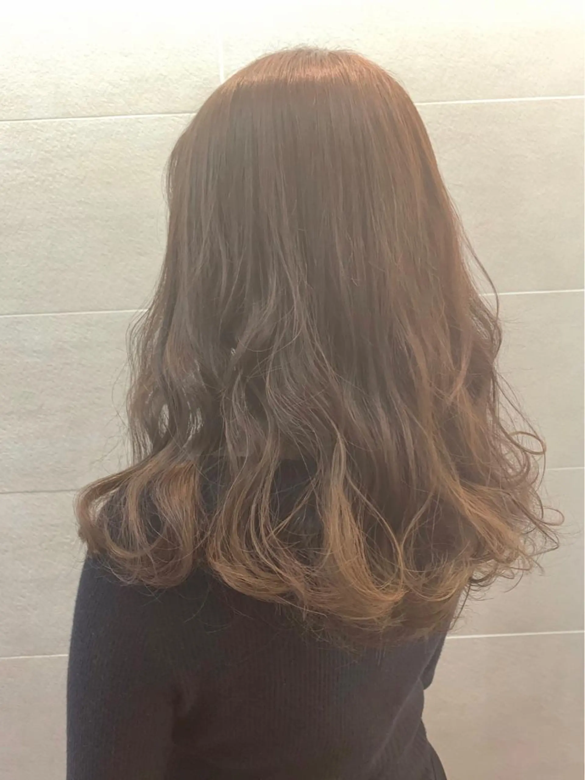 カラー ベージュカラー ブリーチ ブラウンカラー ブラウンベージュ ブリーチなしカラー SALOWIN横浜所属・ﾚｲﾔｰ.ﾍｱｾｯﾄ 🤍宮本しおりのヘアスタイル