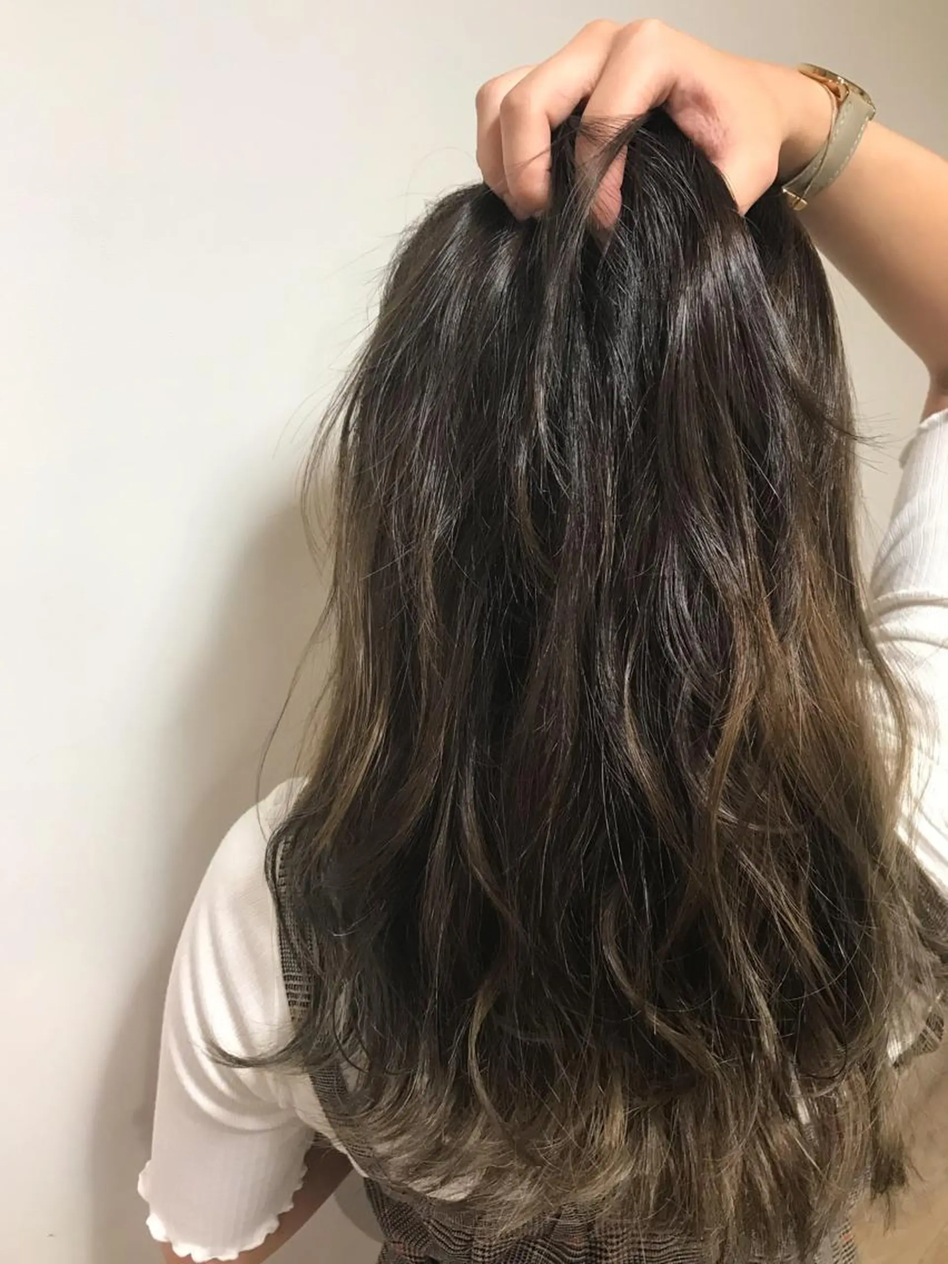 セミロング カラー 【天満1艶髪】潤艶/ 髪質改善🌹釣本竜哉のヘアスタイル