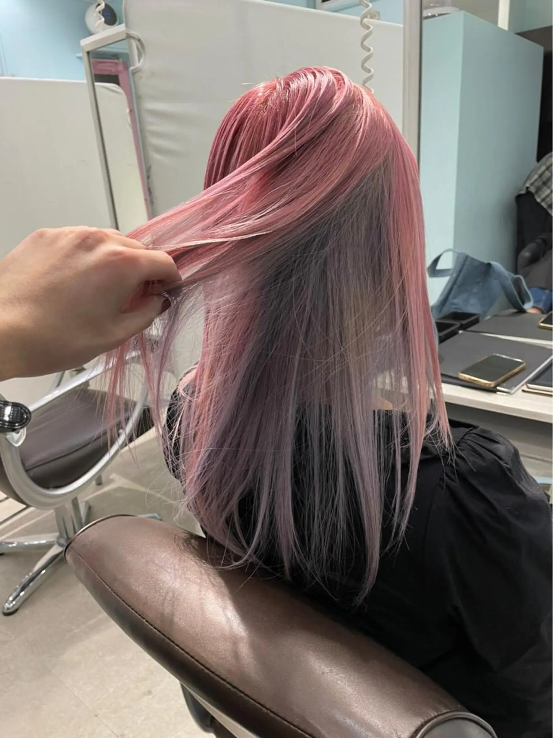 ロング カラー アッシュ アッシュグレー アッシュグレージュ バレイヤージュ ミストバング 🧸ミルクティー🧸 kousei🧸のヘアスタイル