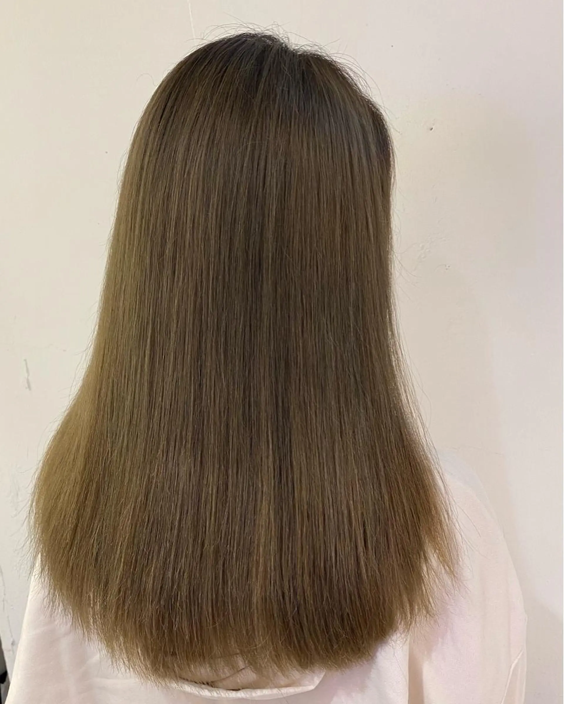 ロング カラー kuwabara yuunaのヘアスタイル