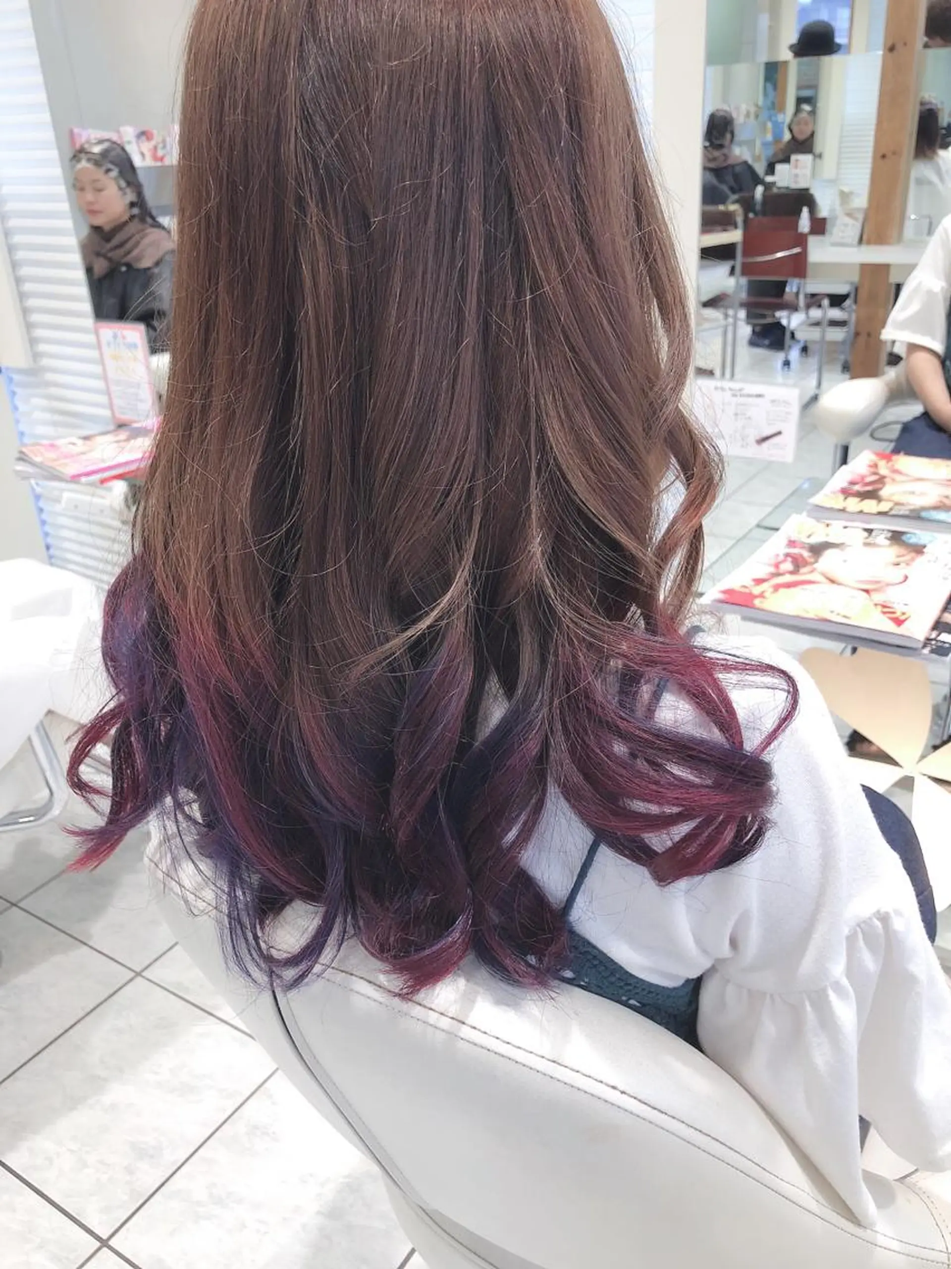 セミロング カラー クーポン お試し価格有り！のヘアスタイル