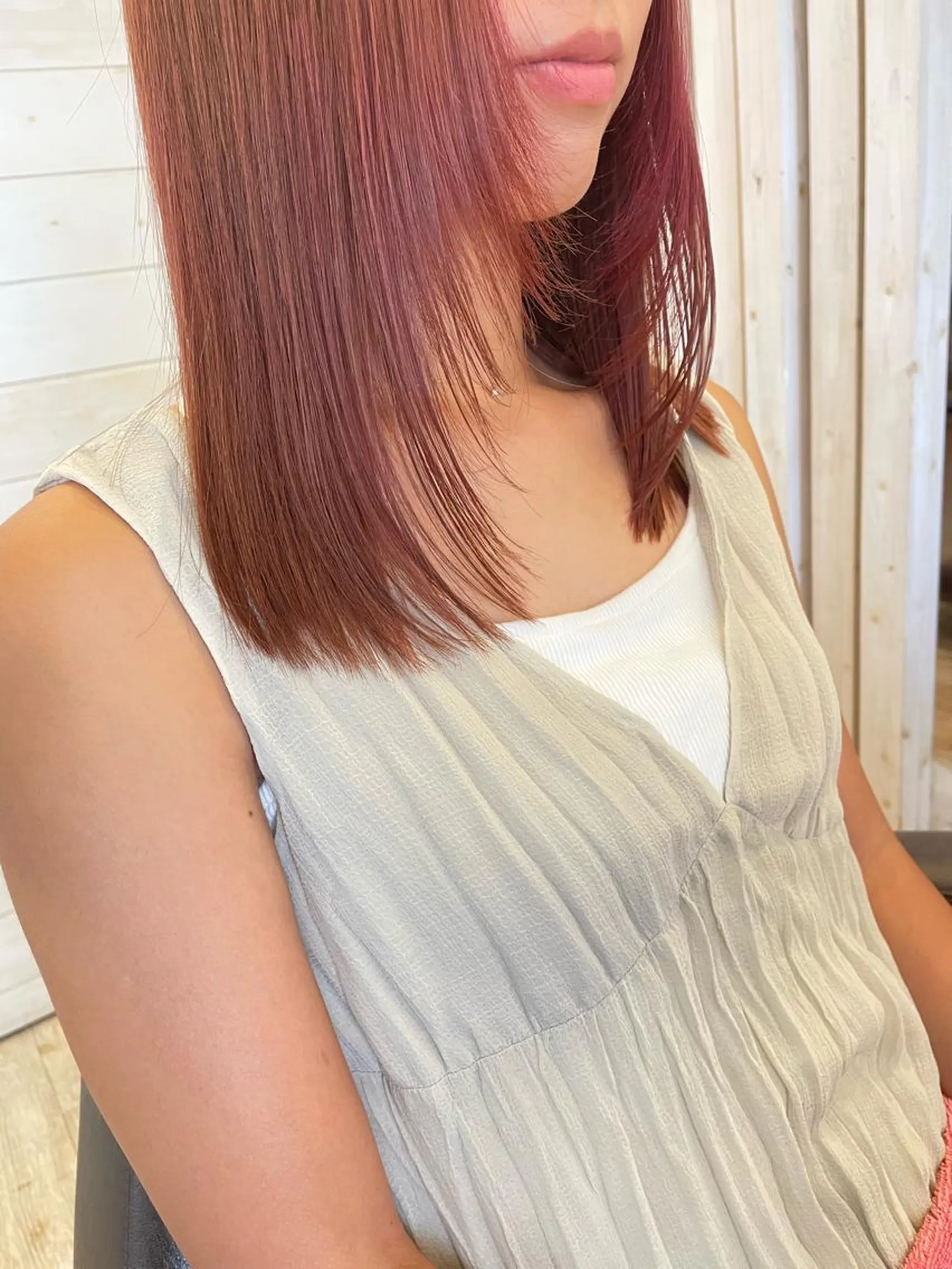 ミディアム カラー ヘアアレンジ 顔まわりレイヤー 顔周りカット レイヤーカット Crén by marie 真嘉比店所属・東恩納 誠のヘアスタイル