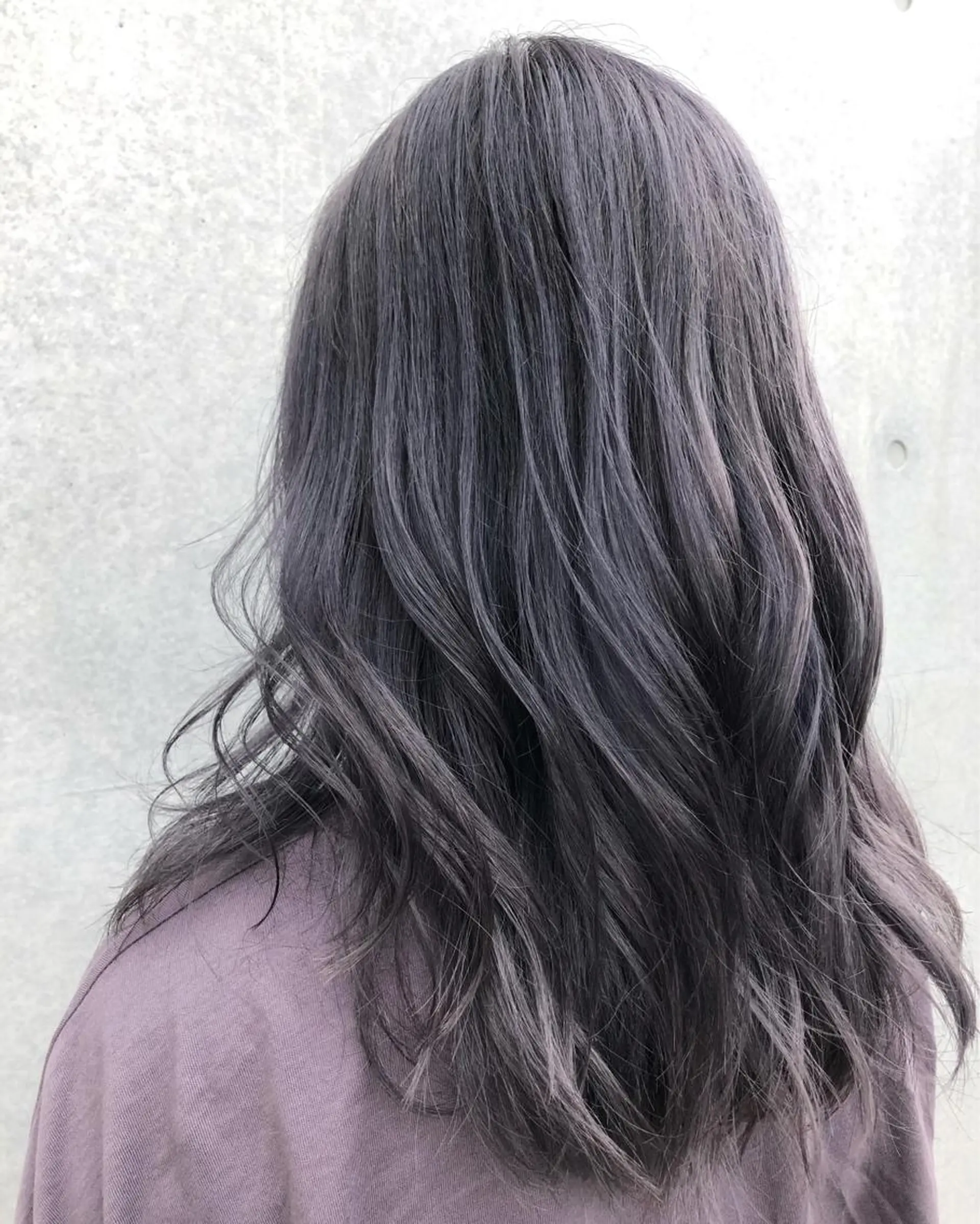 カラー グレージュ ラベンダーカラー ラベンダーグレージュ ラベンダーグレー カット ヘアカラー edge.所属・くまがい みゆ【edge.】のヘアスタイル