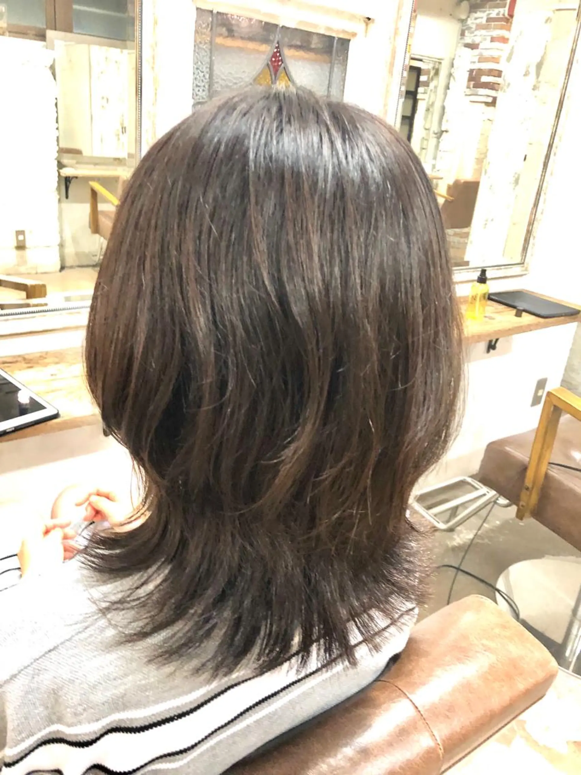ミディアム 外ハネヘア ウルフカット 桐原 竜也のヘアスタイル