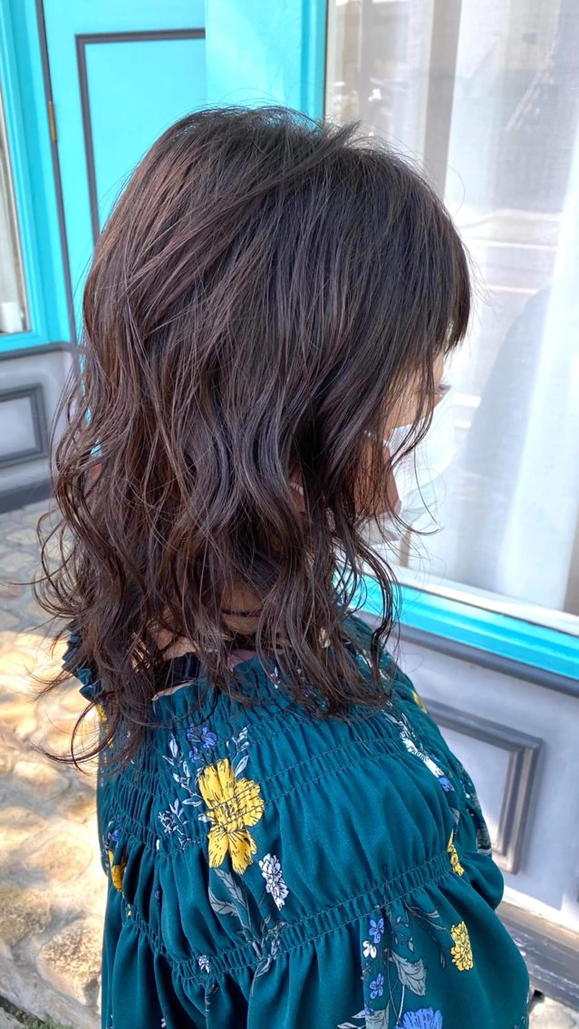 ミディアム カラー 安藤 佑衣のヘアスタイル