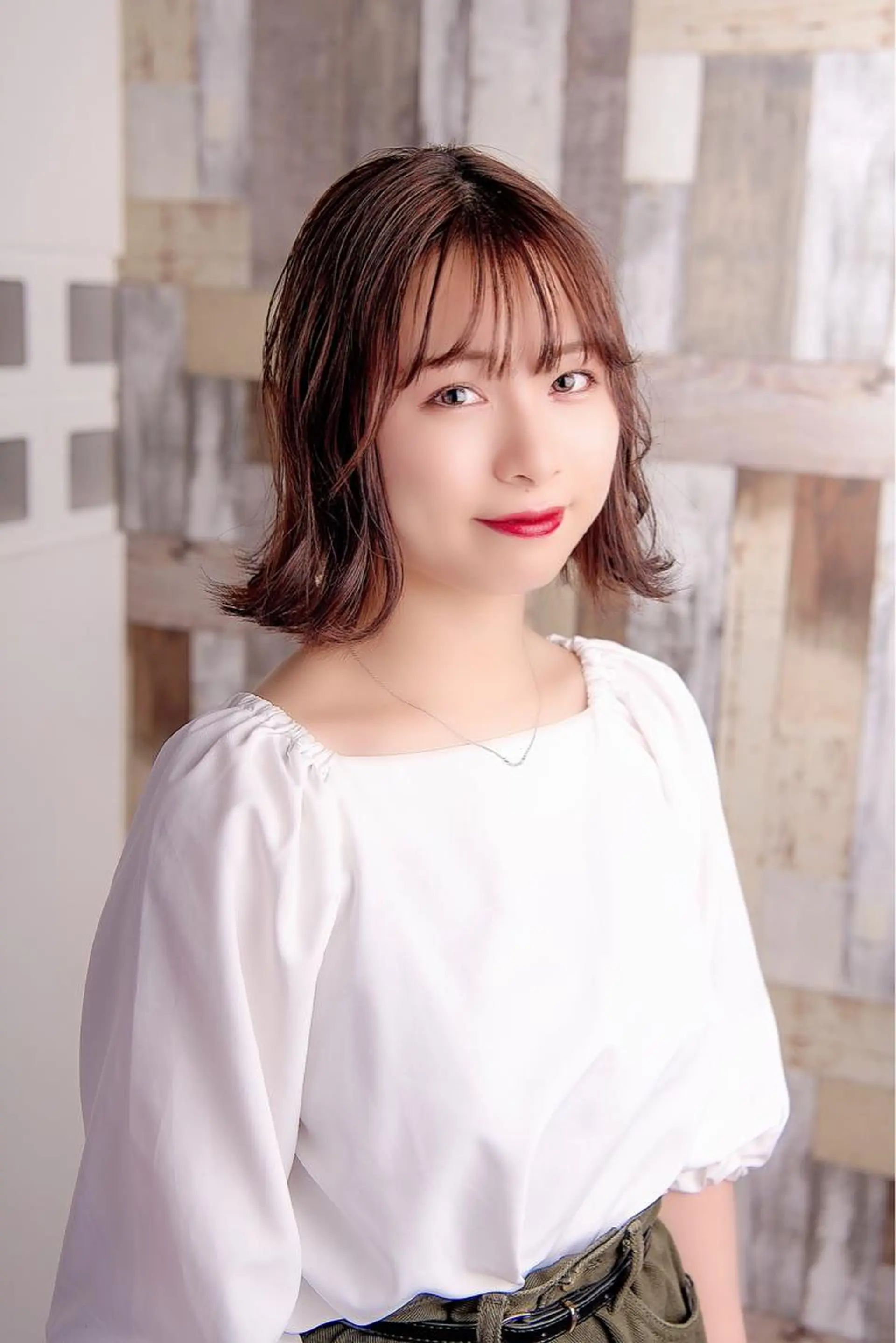 カラー Aile所属・酸性ストレート／カラ ー/山下高明のヘアスタイル