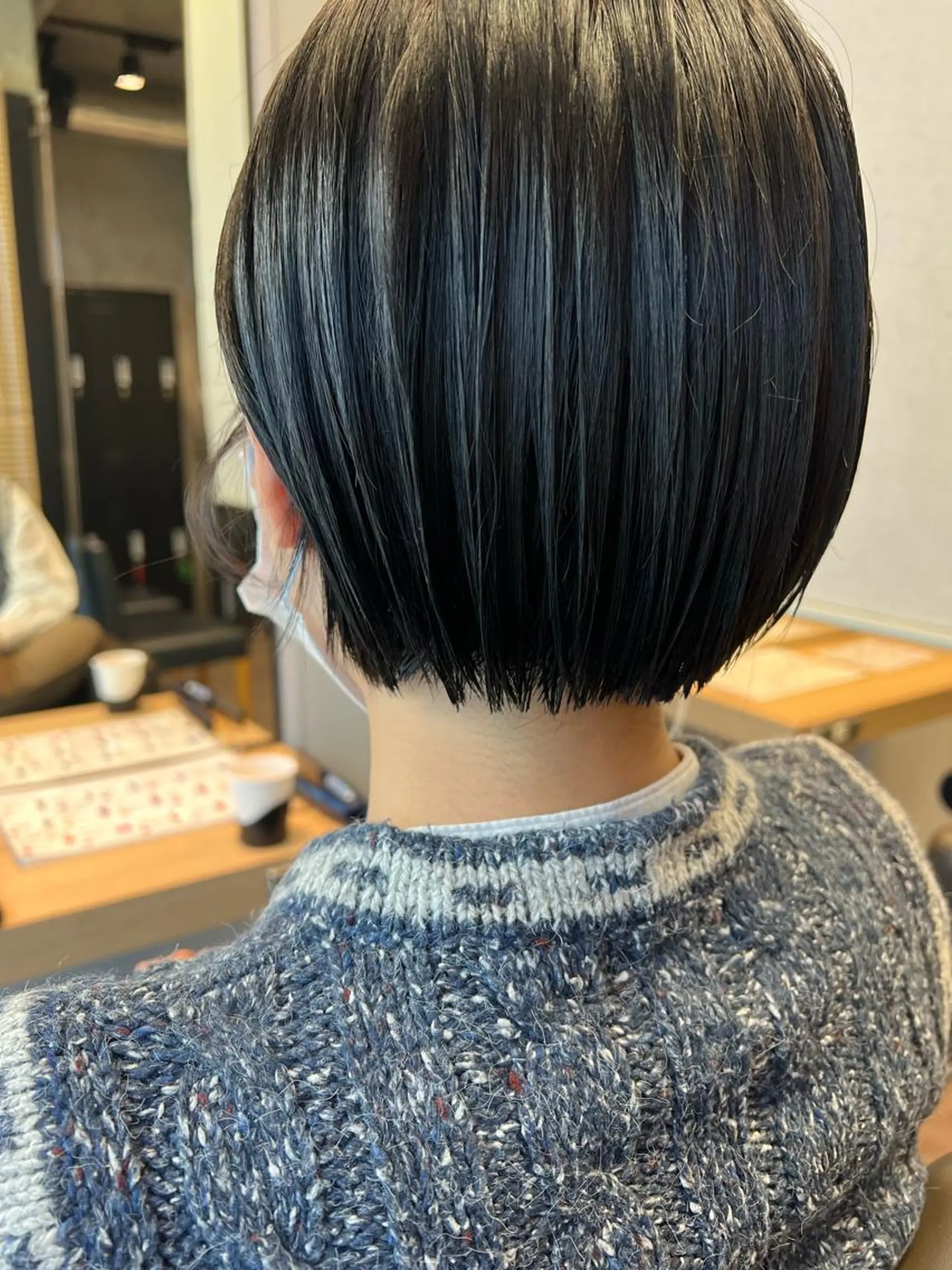 ショート カラー ヘアアレンジ サナ🌱 切りっぱなしボブのヘアスタイル